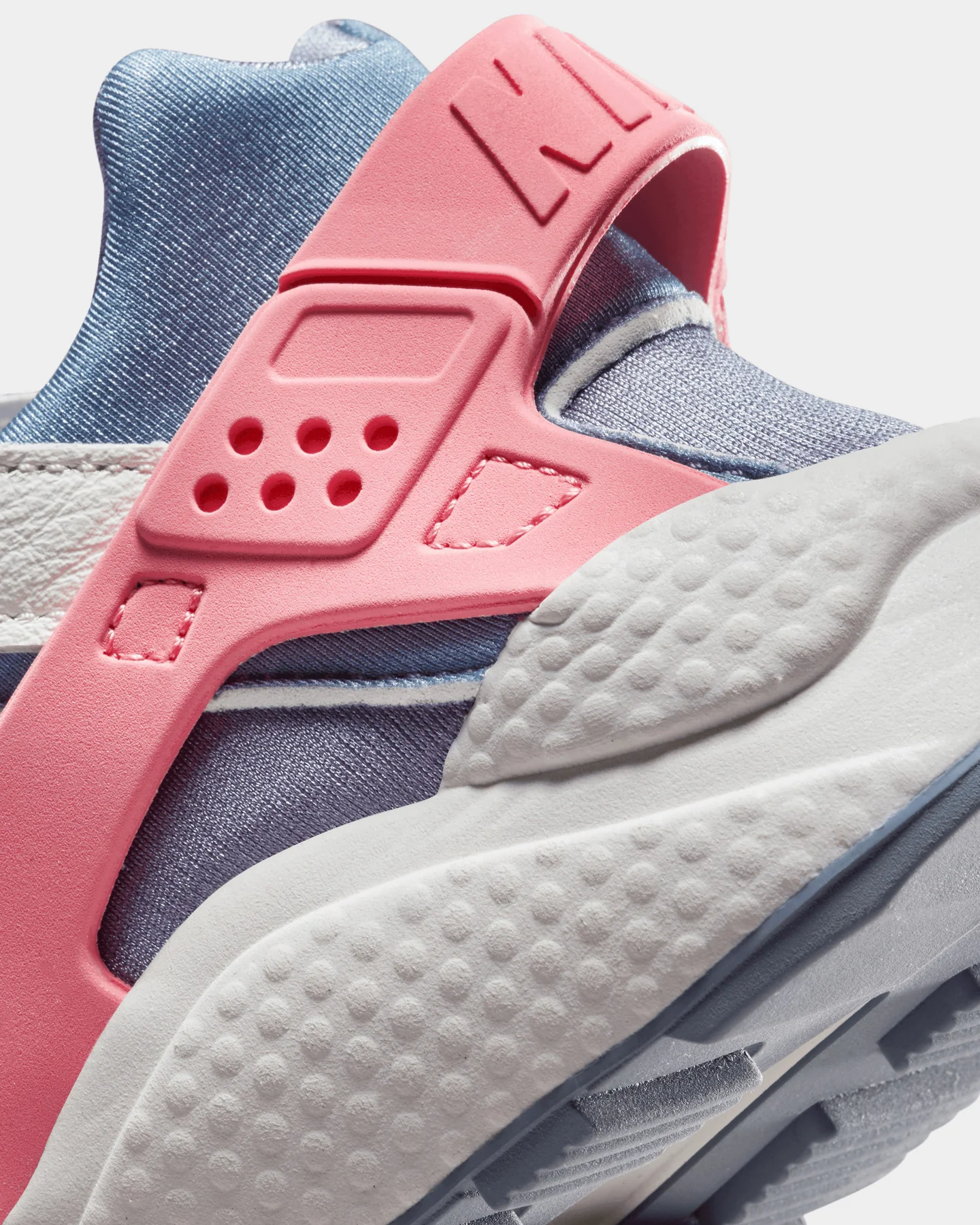 Nike Women's Air Huarache "Ashen Slate Coral" Ashen Slate - Image 8