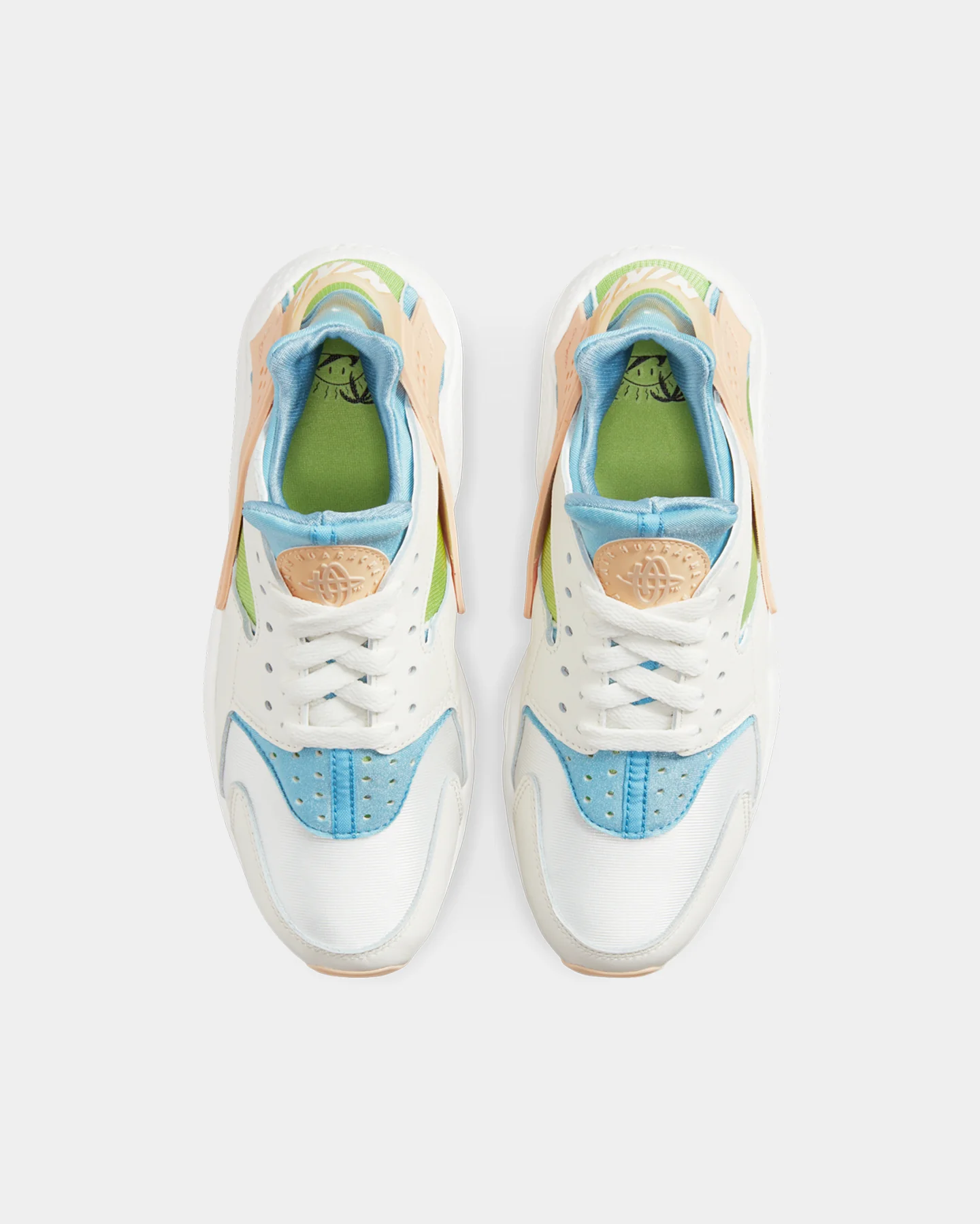 Nike Women's Air Huarache SE Sail/Arctic Orange - Image 6