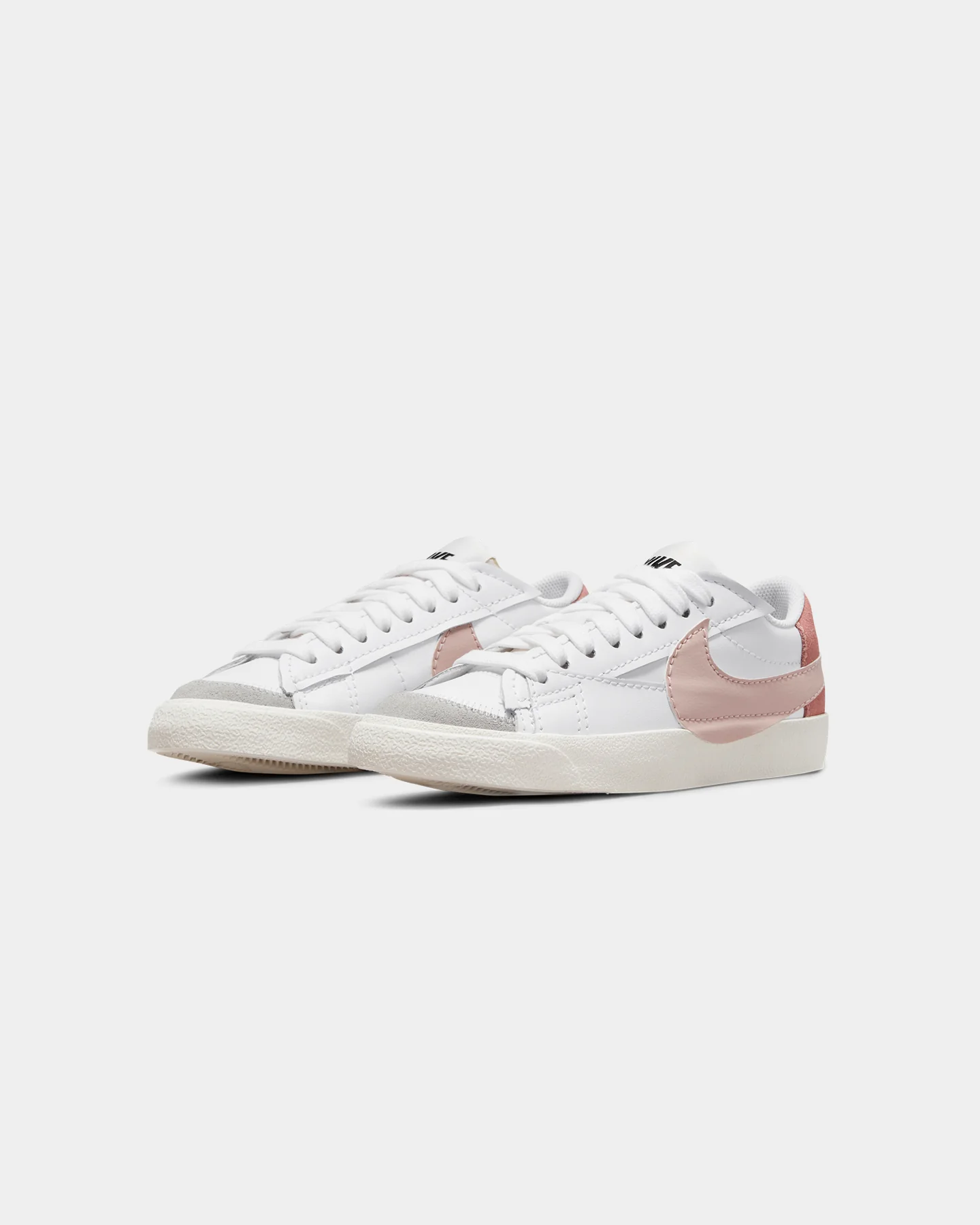 Nike Women's Blazer Low '77 Jumbo White/Pink Oxford - Image 2
