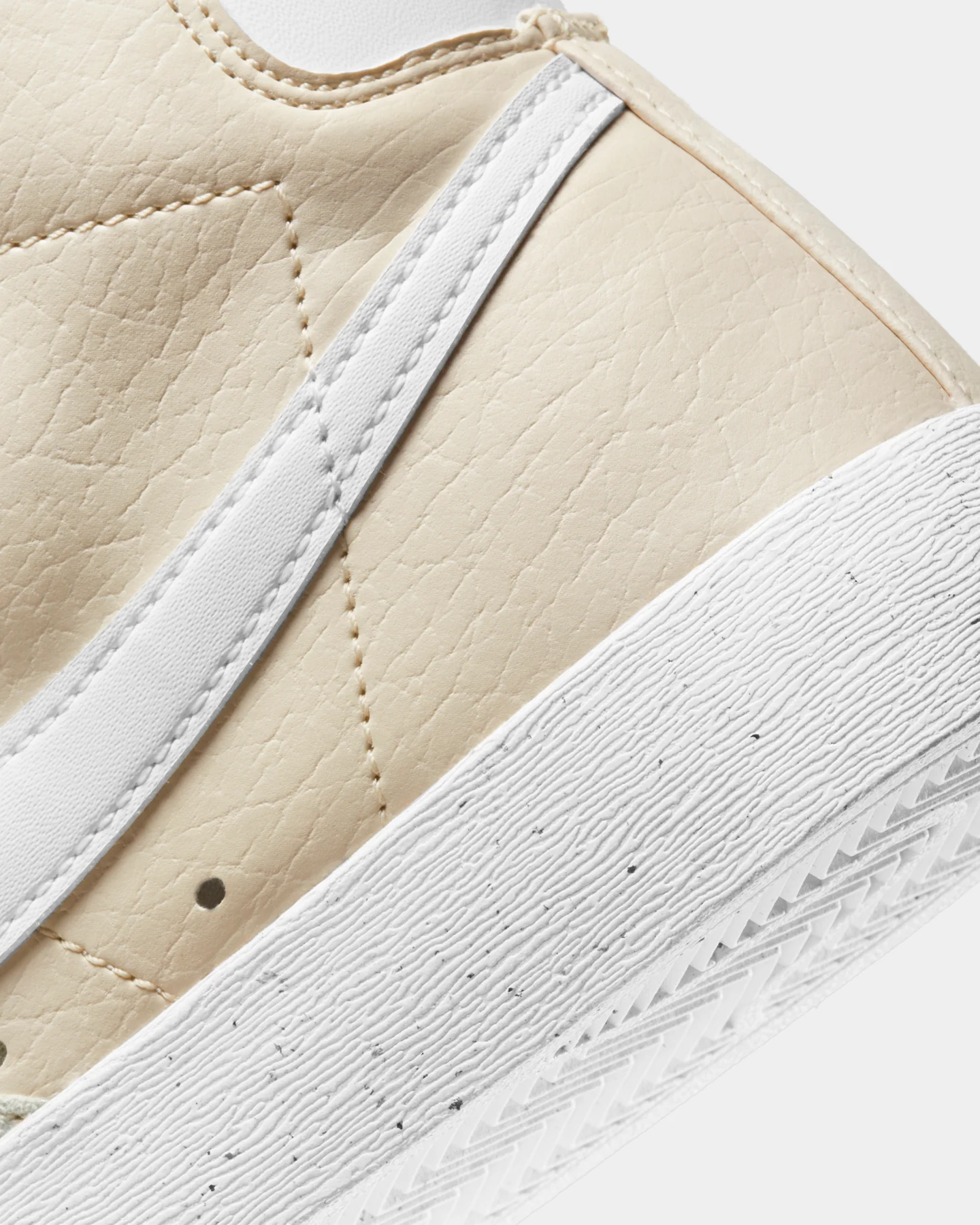 Nike Women's Blazer Mid '77 Next Nature White - Image 8