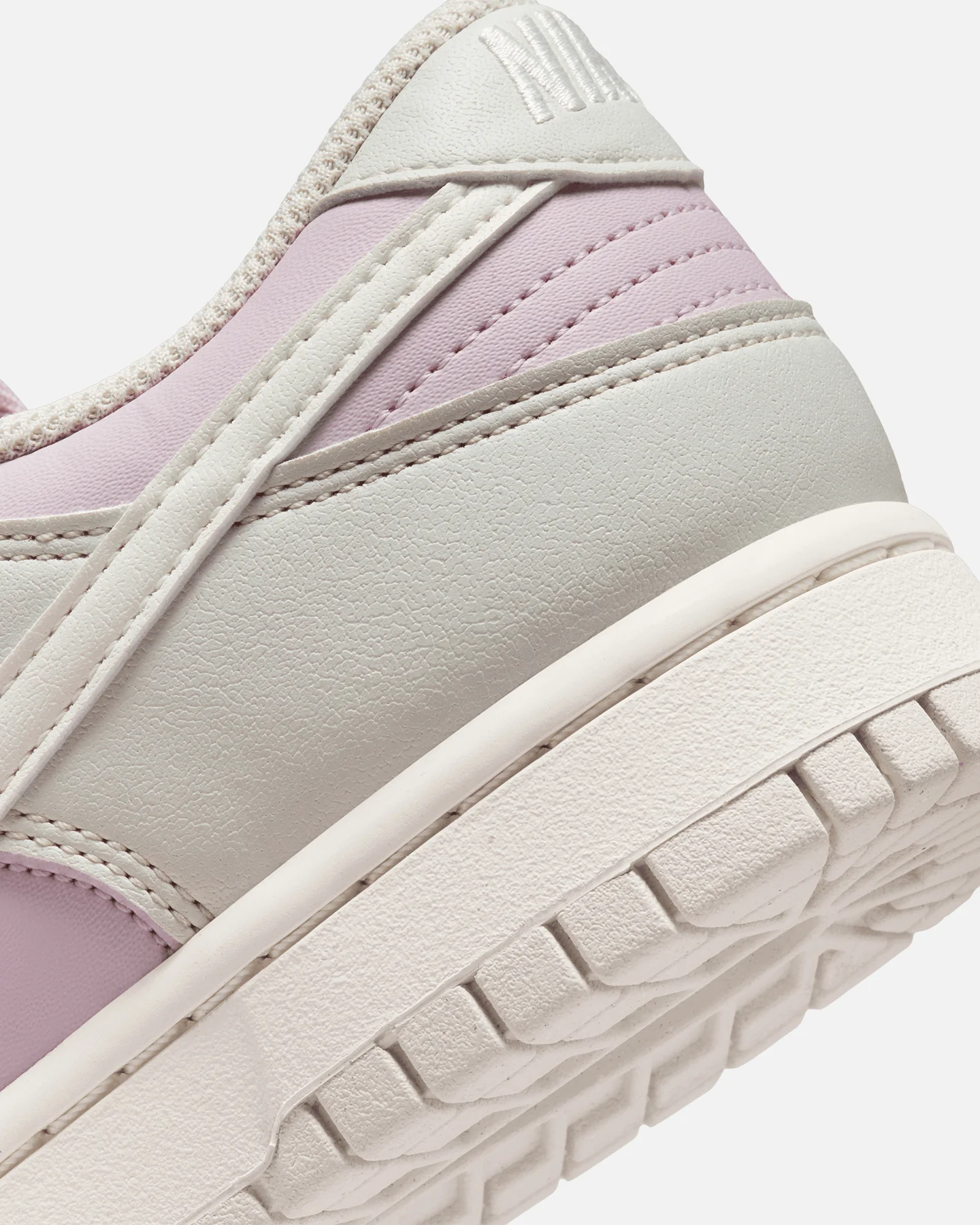 Nike Women's Dunk Low Next Nature Light Bone - Image 8
