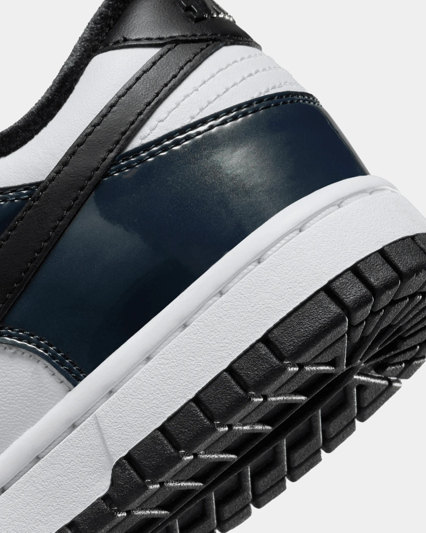 Nike Women's Dunk Low SE 2 Black/Black - Image 8