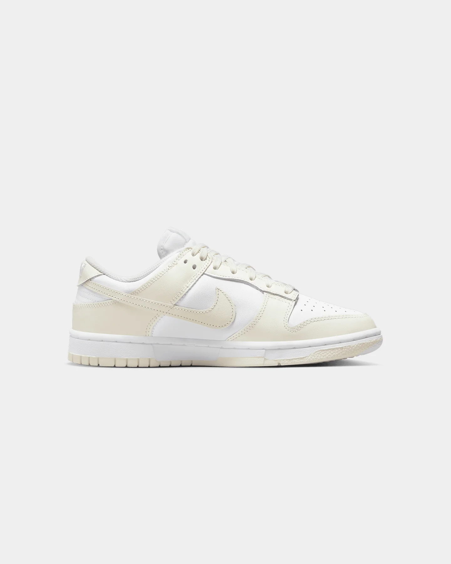 Nike Women's Dunk Low White/Sail-White - Image 4