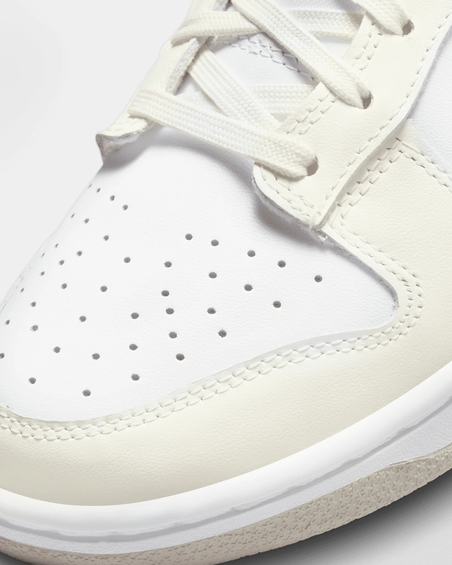 Nike Women's Dunk Low White/Sail-White - Image 6
