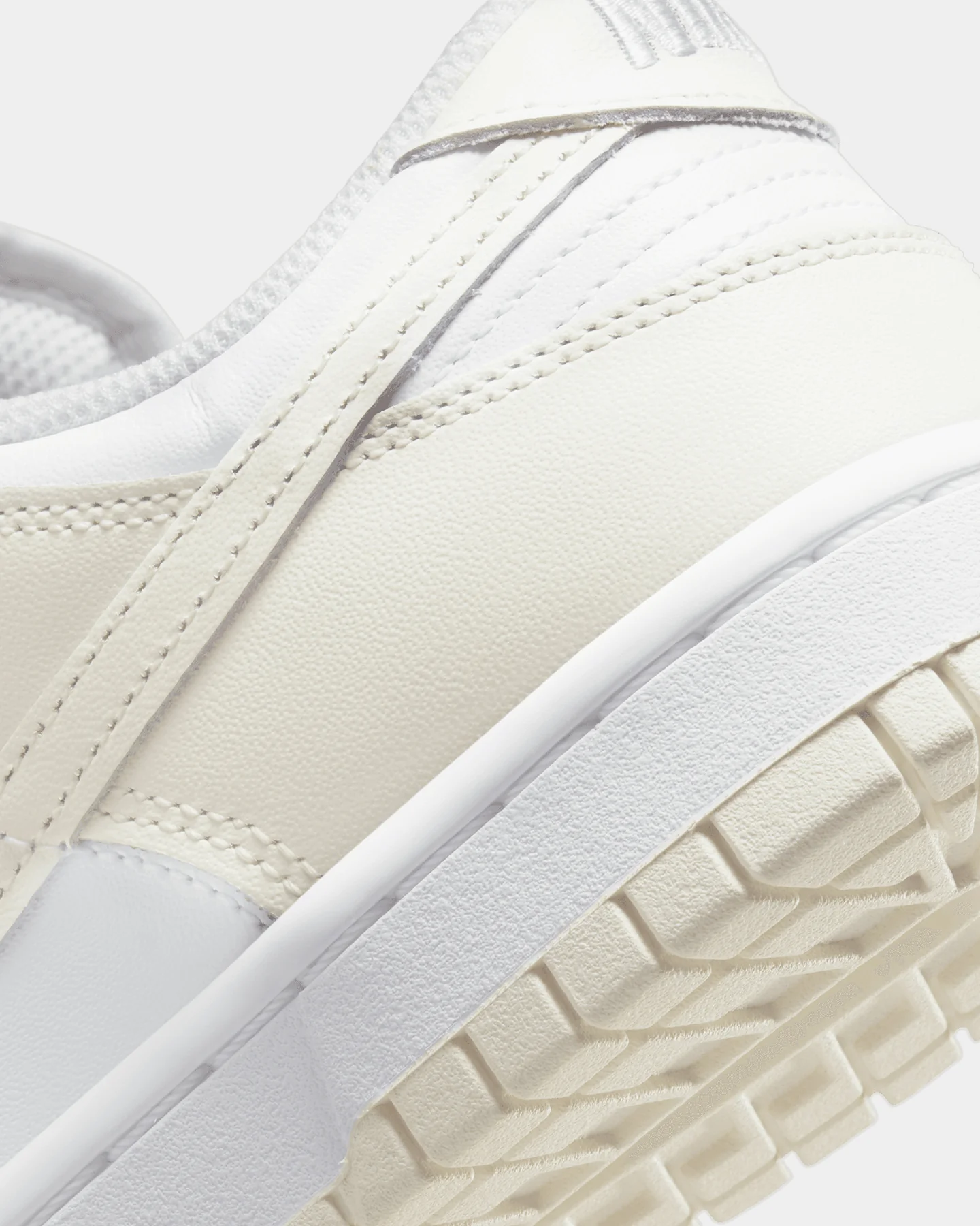 Nike Women's Dunk Low White/Sail-White - Image 8