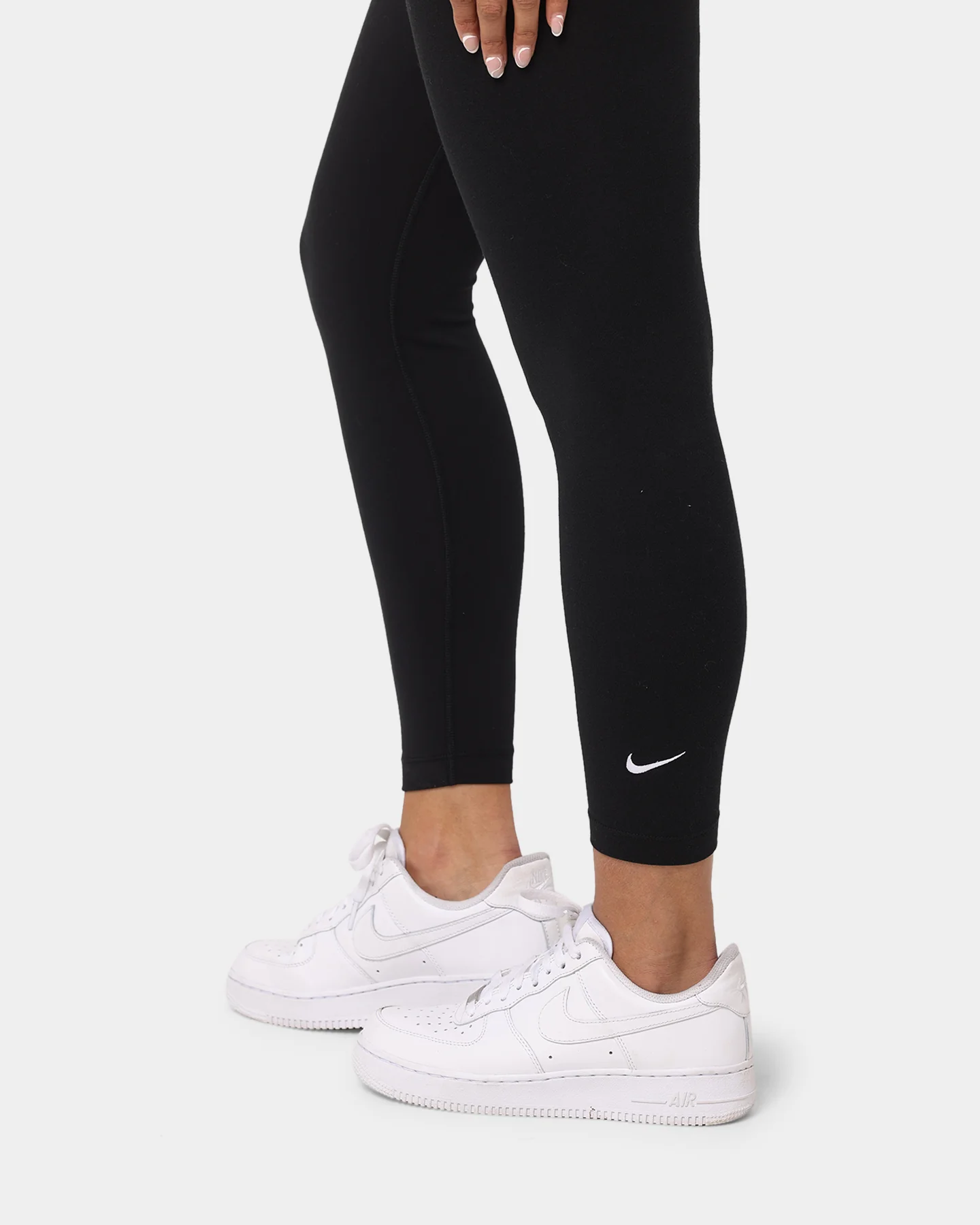 Nike Women's Nike Sportswear Essential 7/8 Leggings Black/White - Image 9