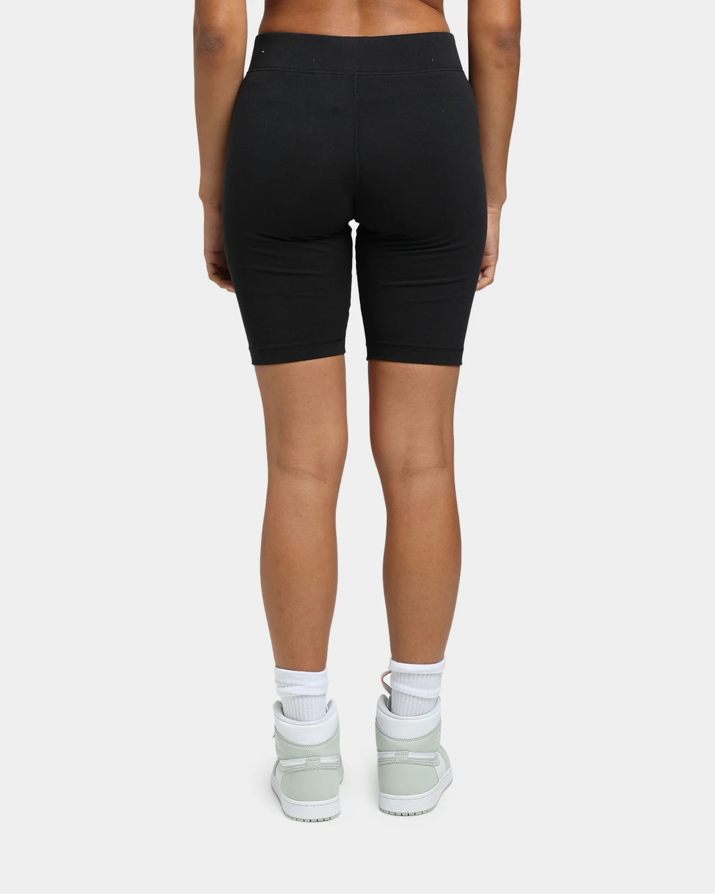Nike Women's Nike Sportswear Essential Bike Shorts Black/White - Image 4