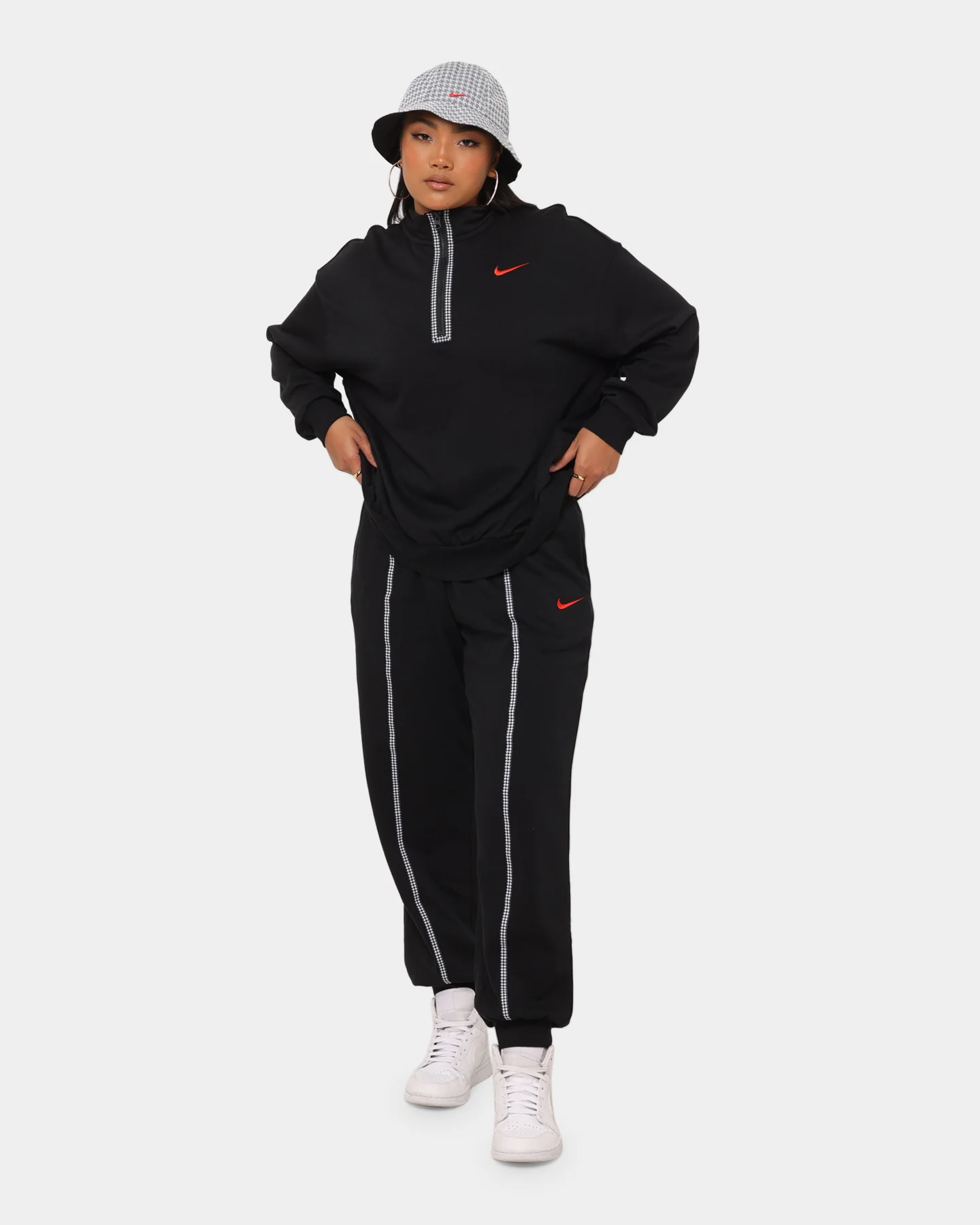 Nike Women's Nike Sportswear Icon Clash Fleece Jogger Black - Image 2