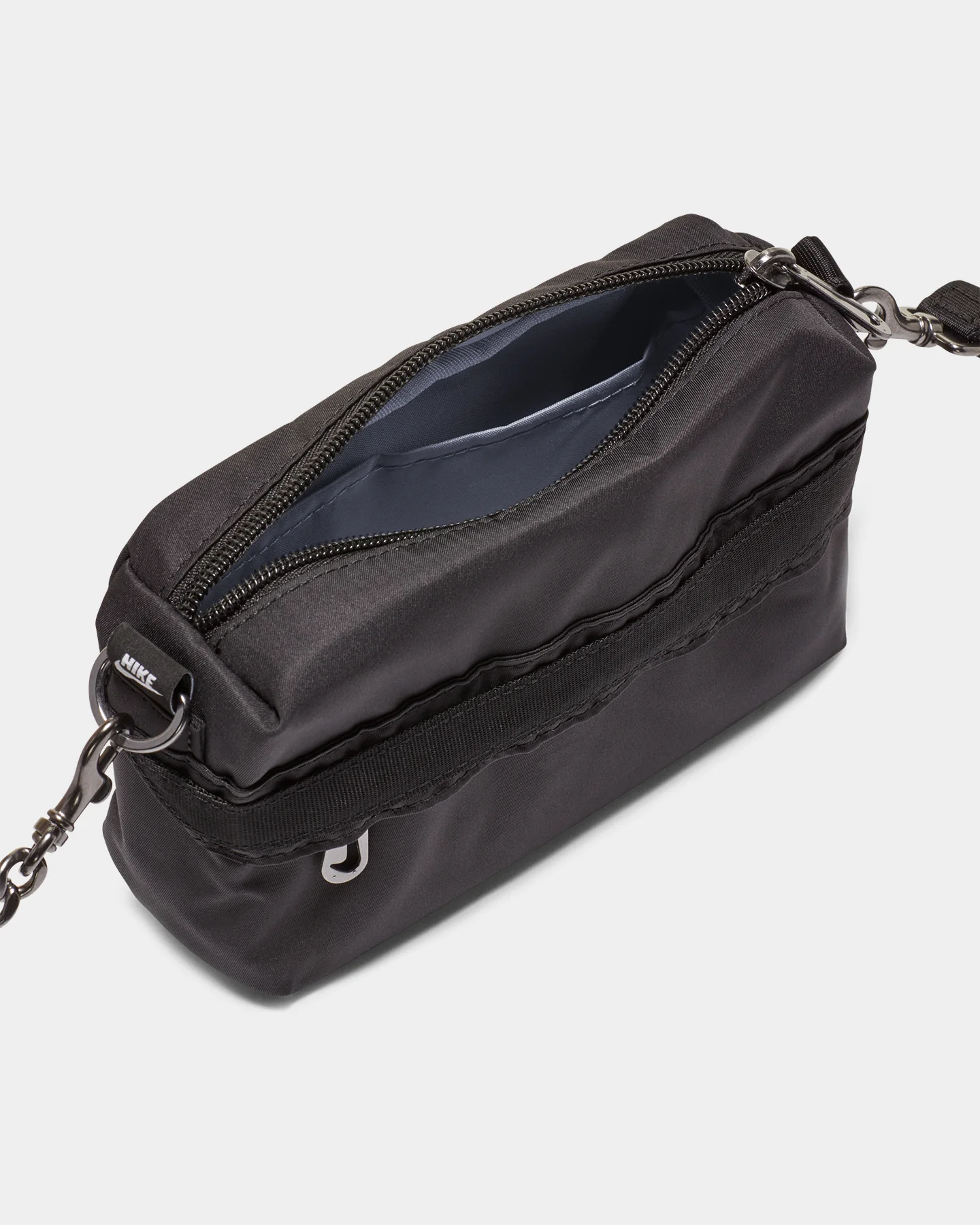 Nike Women's NSW Futura Luxe Crossbody Bag Black - Image 6