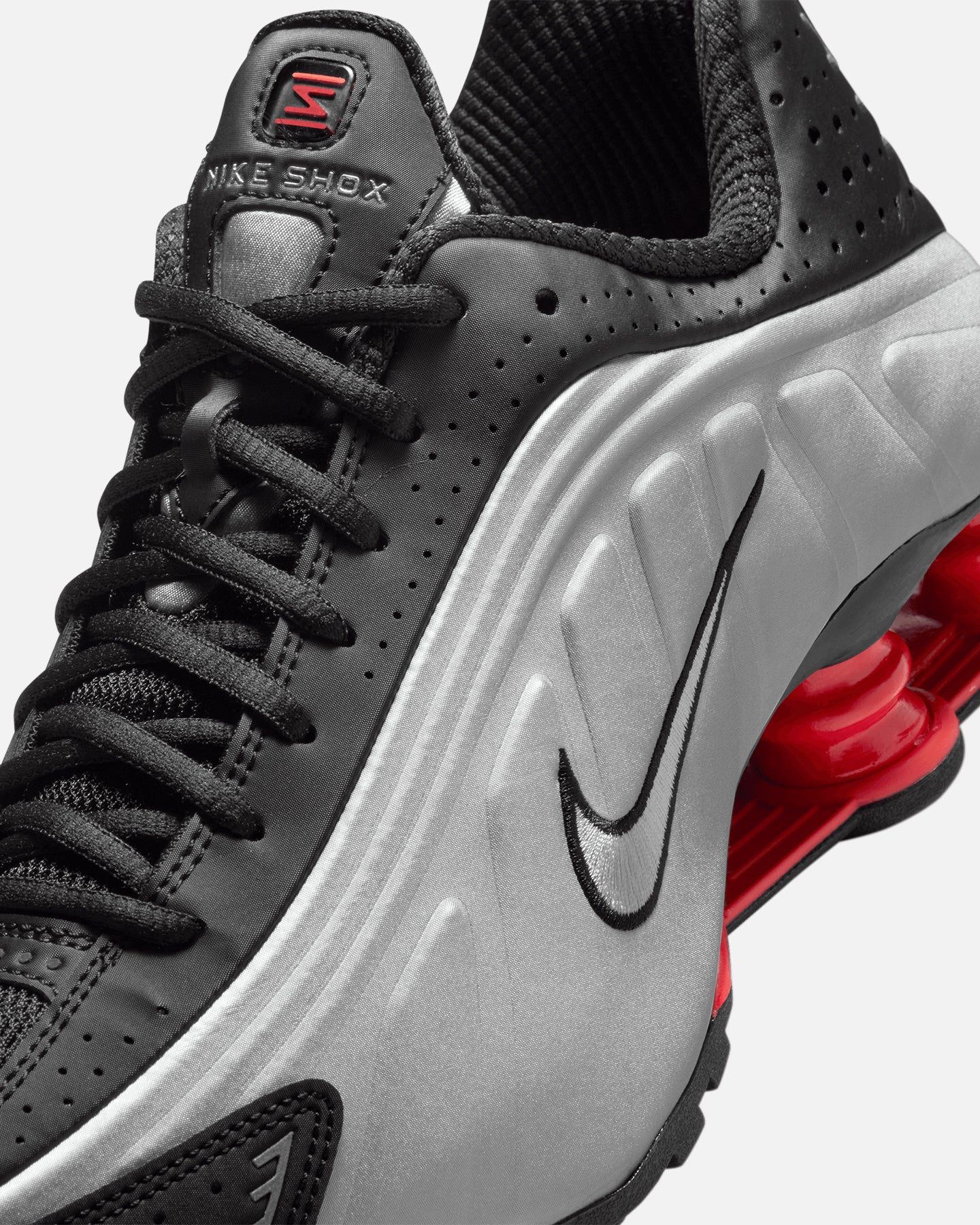 Nike Women's Shox R4 Black/Silver - Image 6