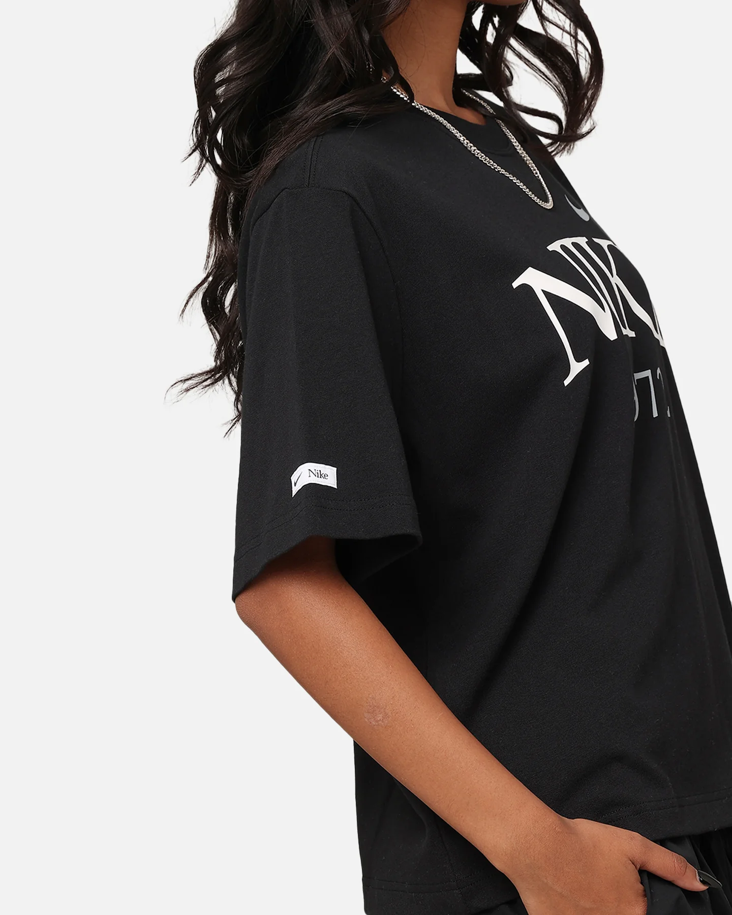 Nike Women's Sportswear Classic Boxy T-Shirt Black - Image 6