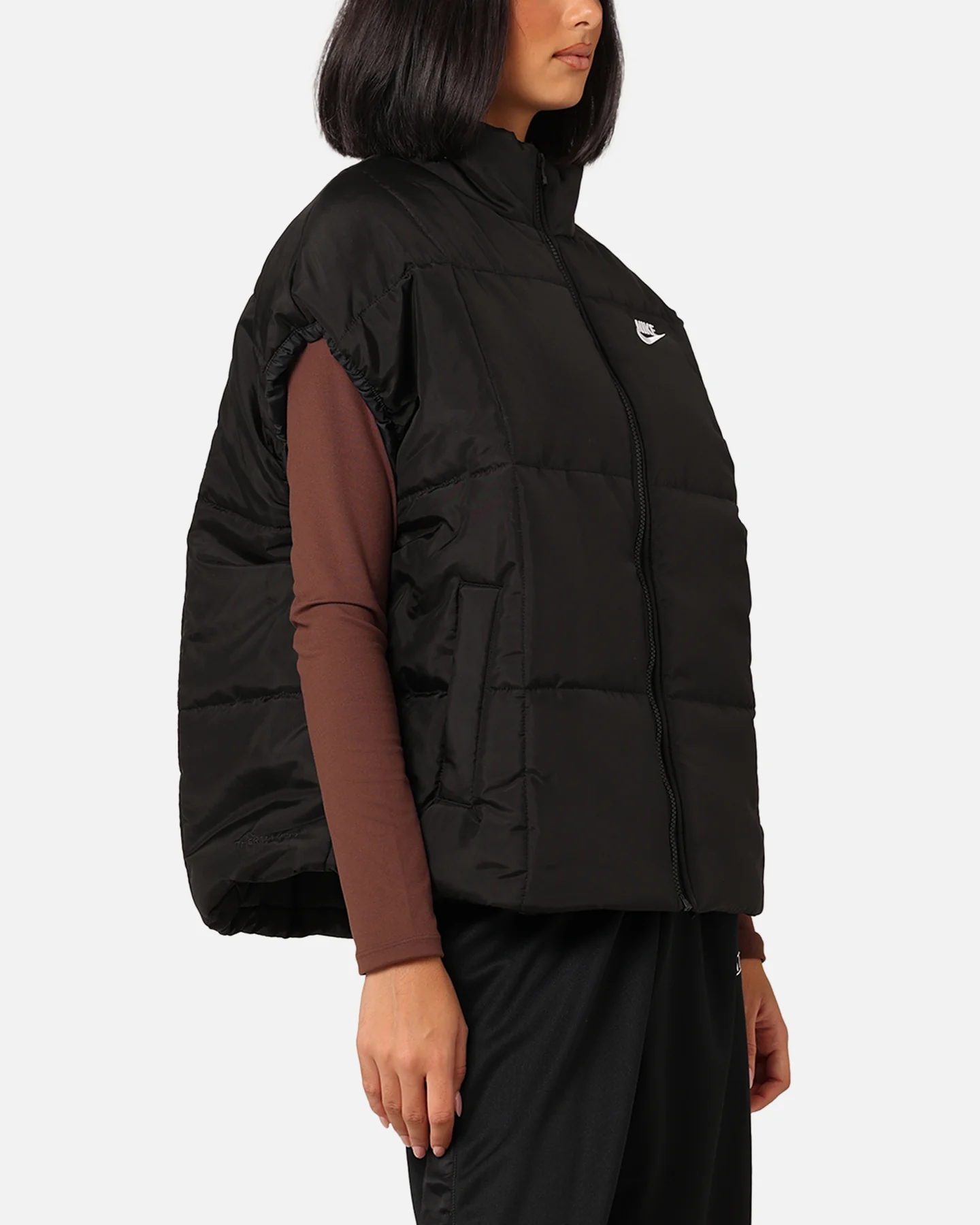 Nike Women's Sportswear Classic Puffer Therma-FIT Loose Vest Black/White - Image 4