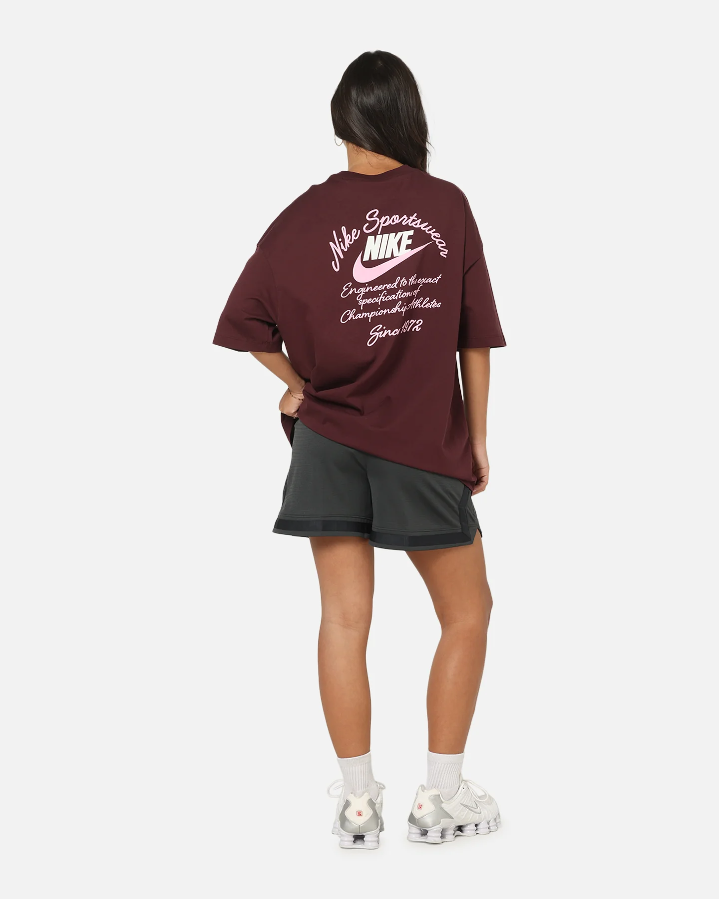Nike Women's Sportswear Country Club Graphic Oversized T-Shirt Burgundy - Image 3