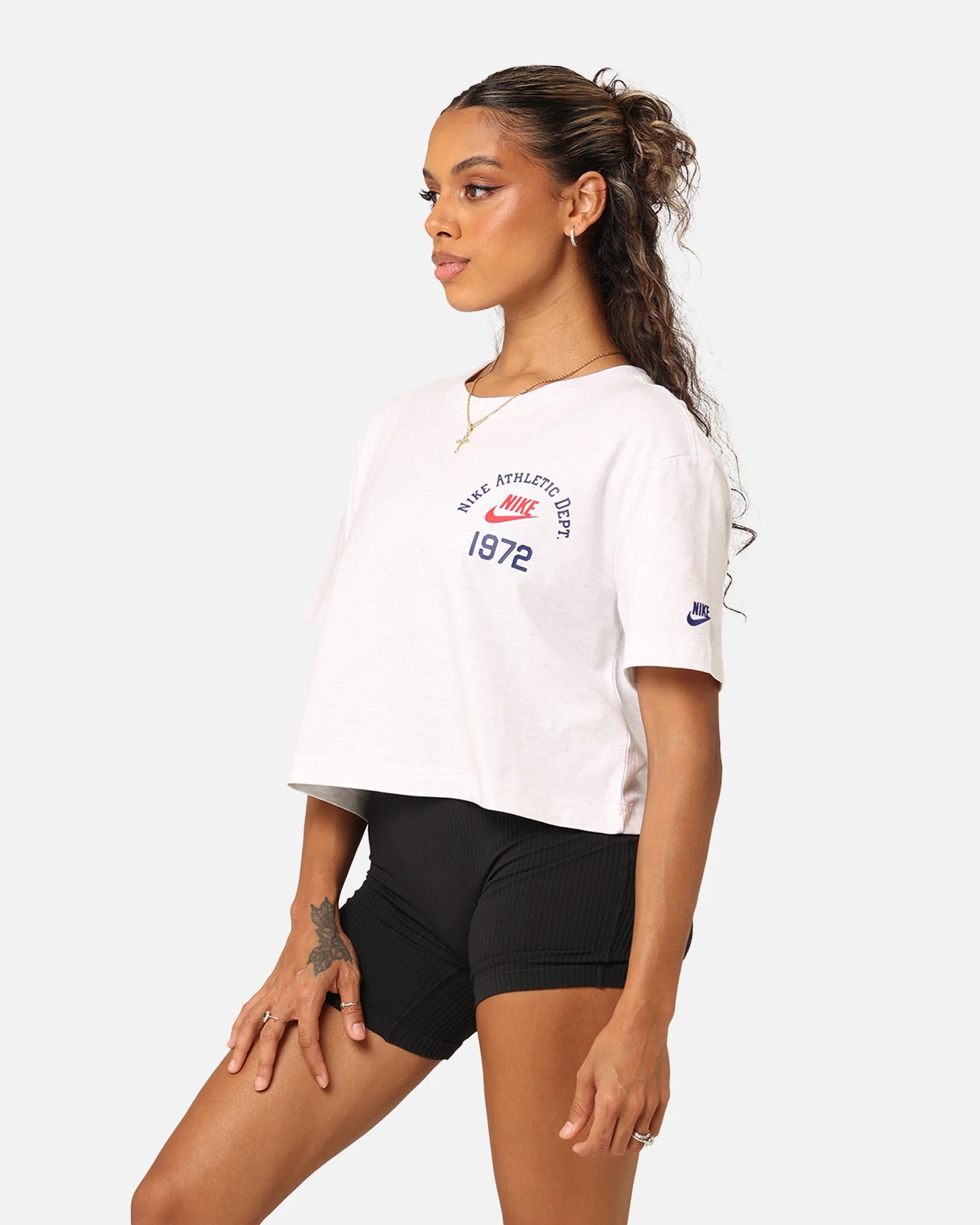 Nike Women's Sportswear Cropped T-Shirt Birch Heather - Image 6