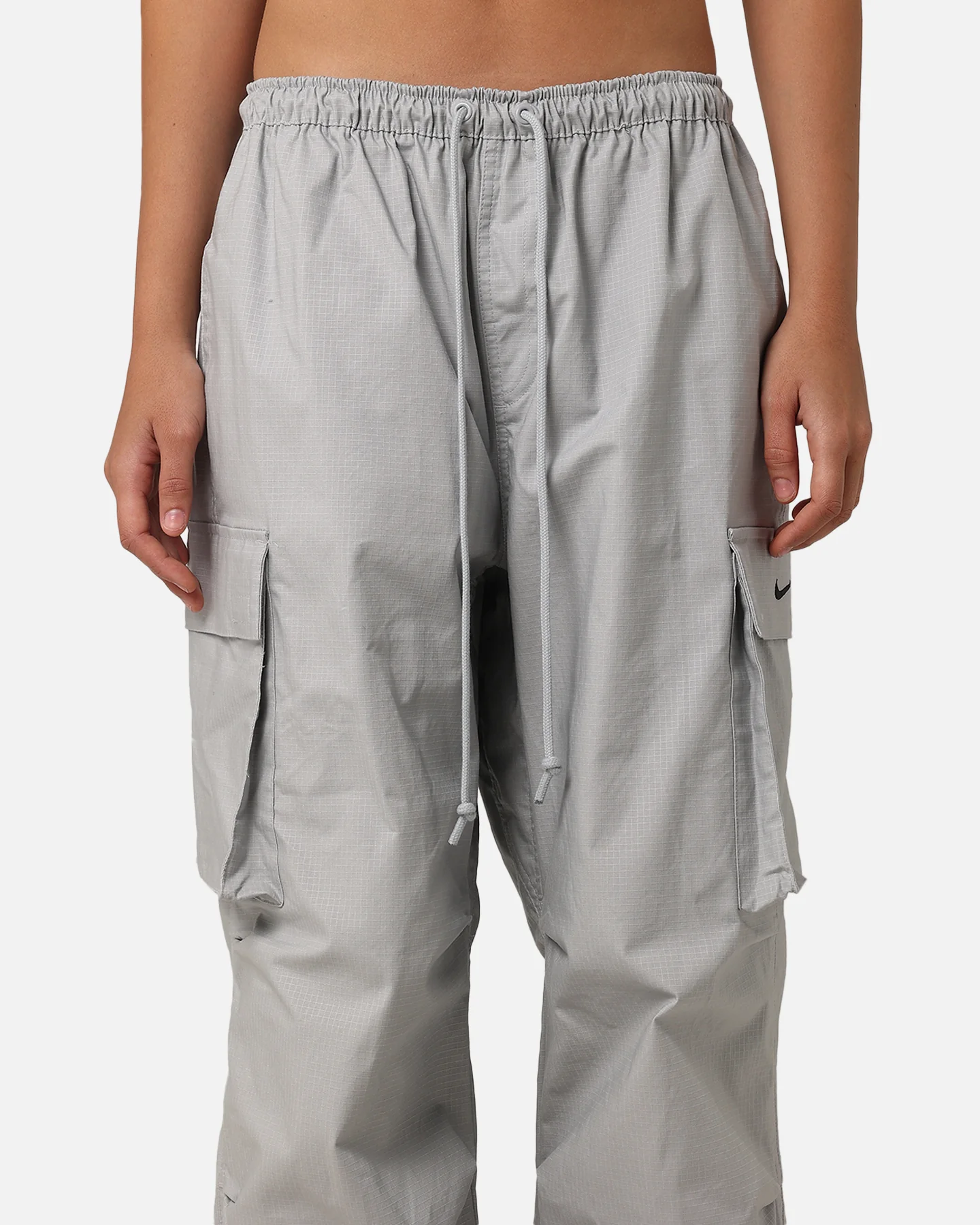 Nike Women's Sportswear Dance Cargo Pants Light Smoke Grey - Image 7
