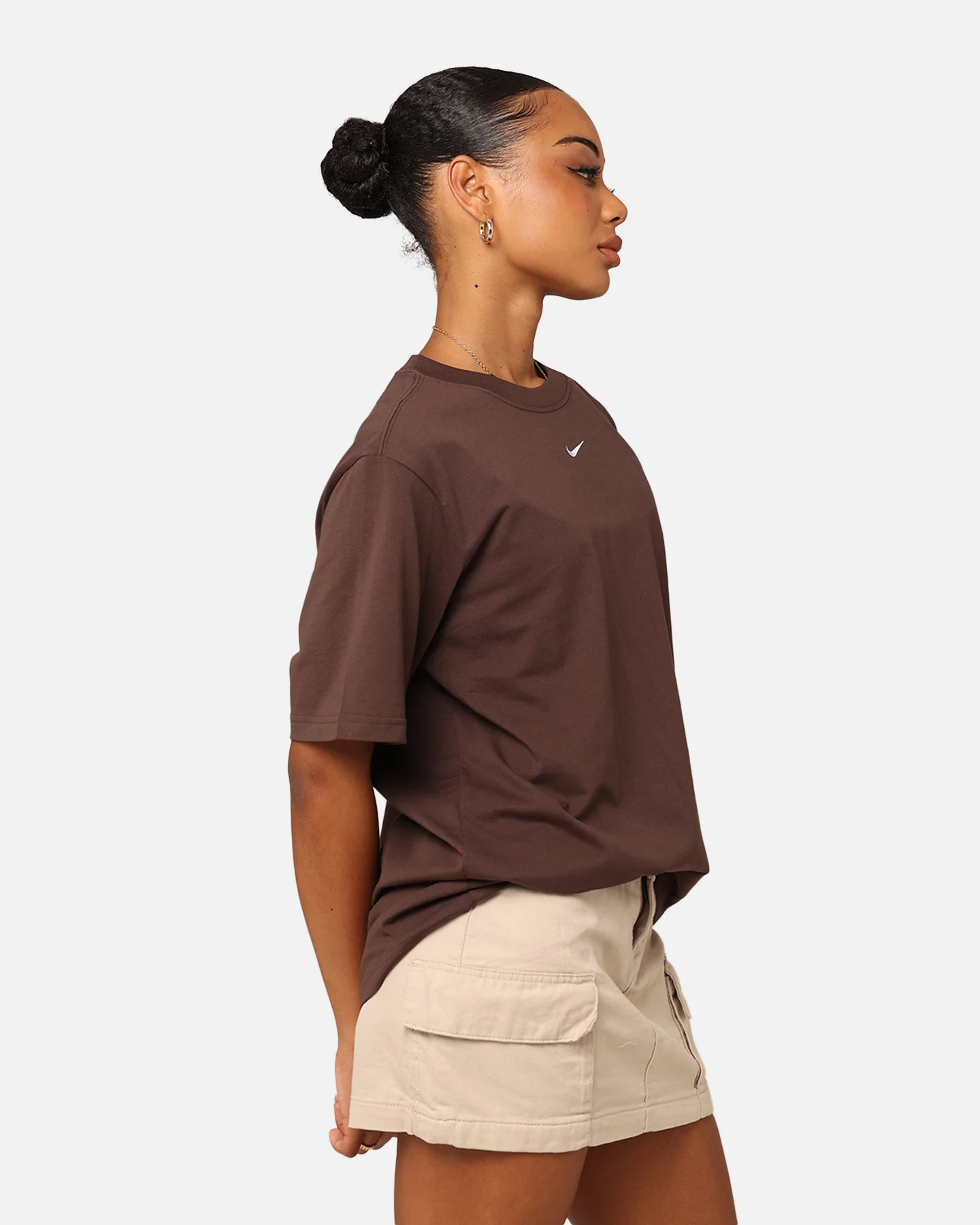 Nike Women's Sportswear Essential Boyfriend T-Shirt Baroque Brown - Image 5