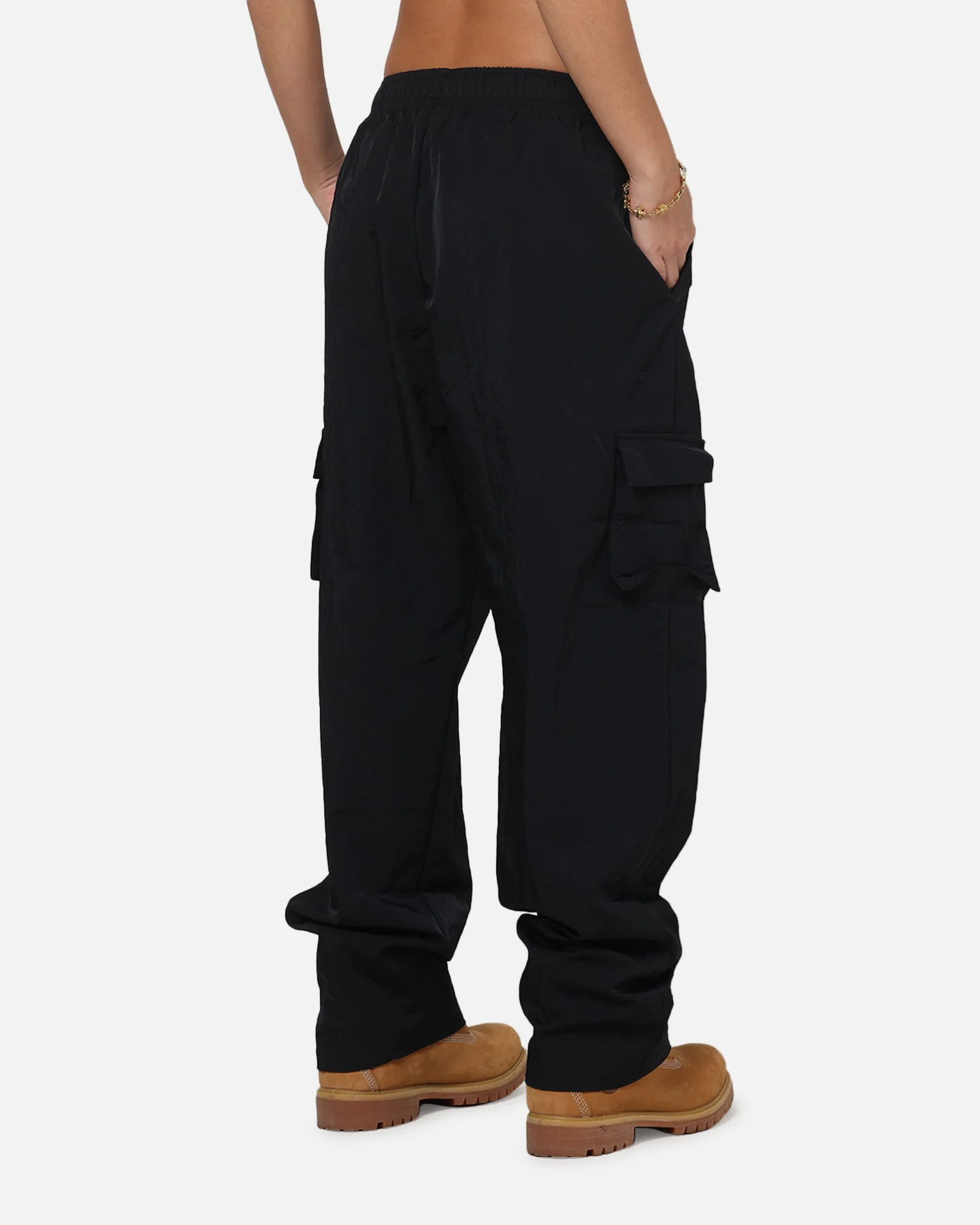 Nike Women's Sportswear Essential High-Rise Woven Cargo Pants Black/White - Image 6