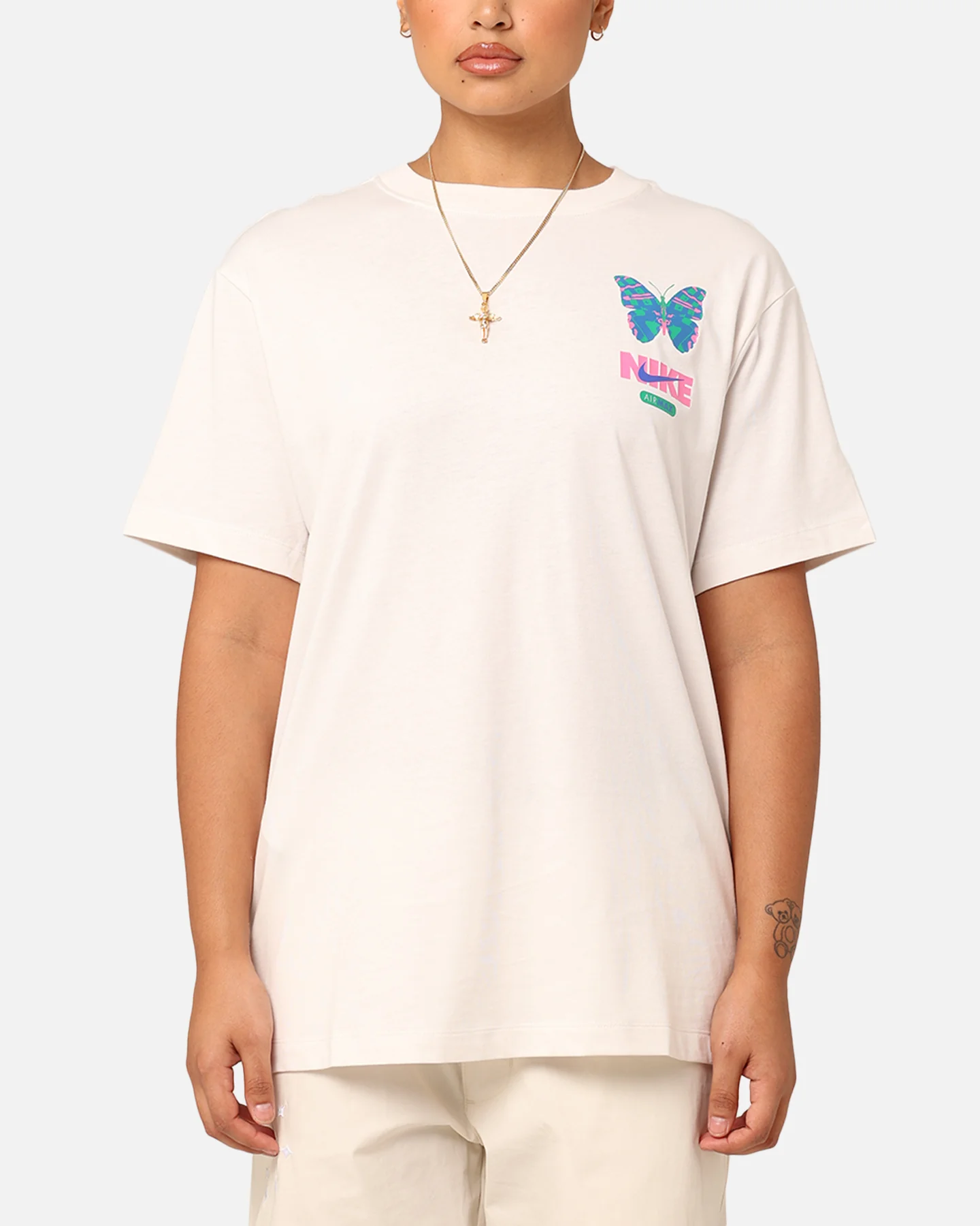 Nike Women's Sportswear Graphic Boyfriend T-Shirt Phantom