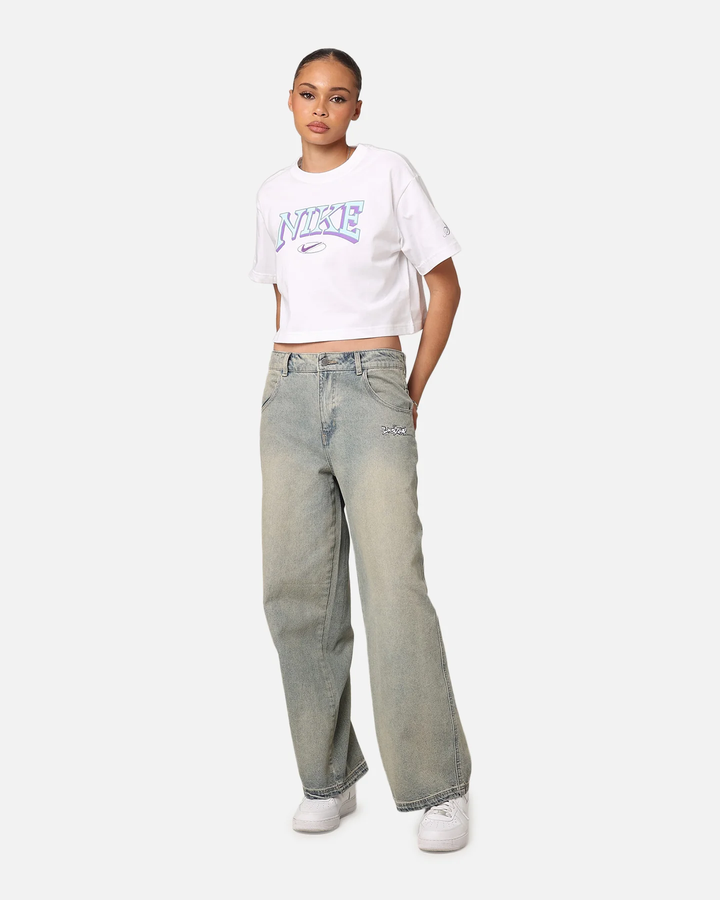 Nike Women's Sportswear Loose Varsity Cropped T-Shirt White - Image 2