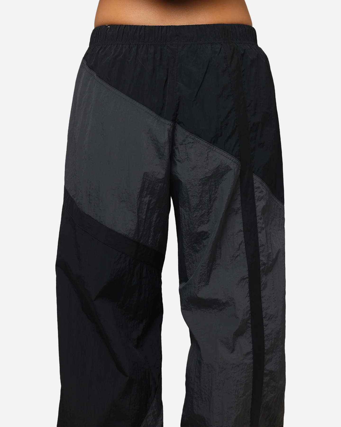 Nike Women's Sportswear Mid-Rise Street Woven Open-Hem Pants Anthracite/Black - Image 9