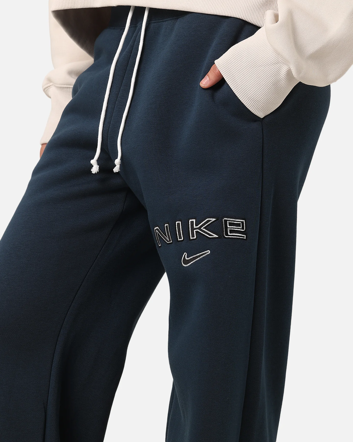 Nike Women's Sportswear Pheonix Fleece Wide Leg Logo Pants Armory Navy - Image 3