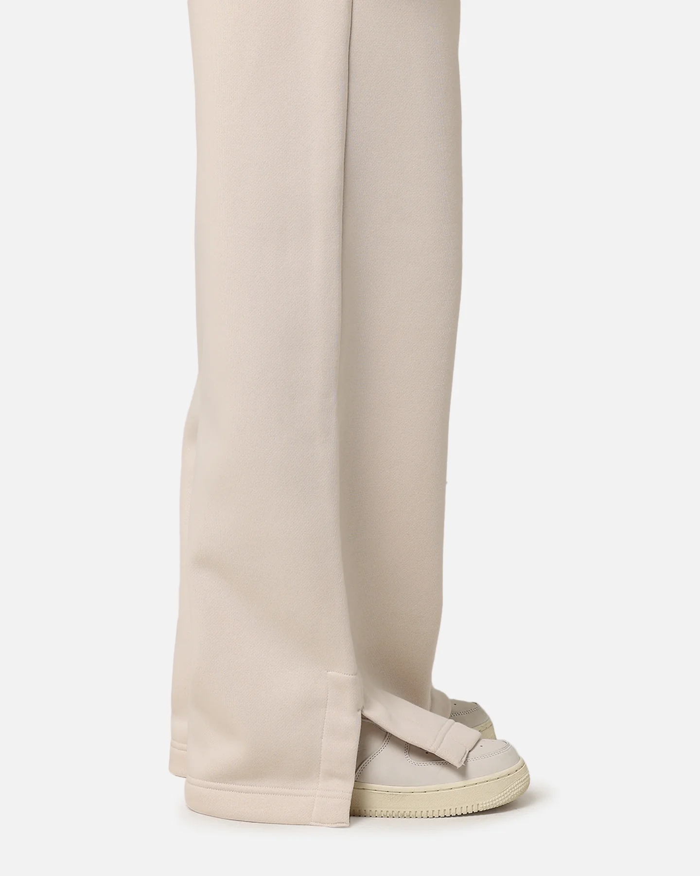Nike Women's Sportswear Pheonix Fleece Wide Leg Logo Pants Light Orewood Brown - Image 4