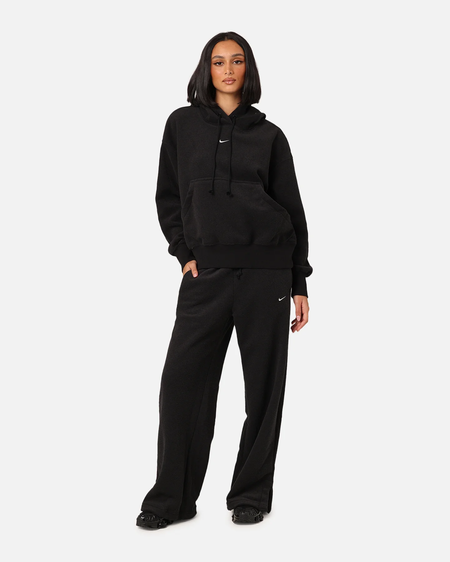 Nike Women's Sportswear Phoenix Plush Oversized Cosy Fleece Hoodie Black/Sail - Image 2