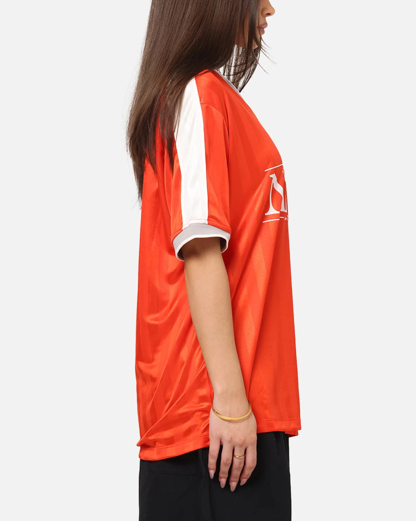 Nike Women's Sportswear V-Neck Jersey T-Shirt Picante Red/Sail - Image 4