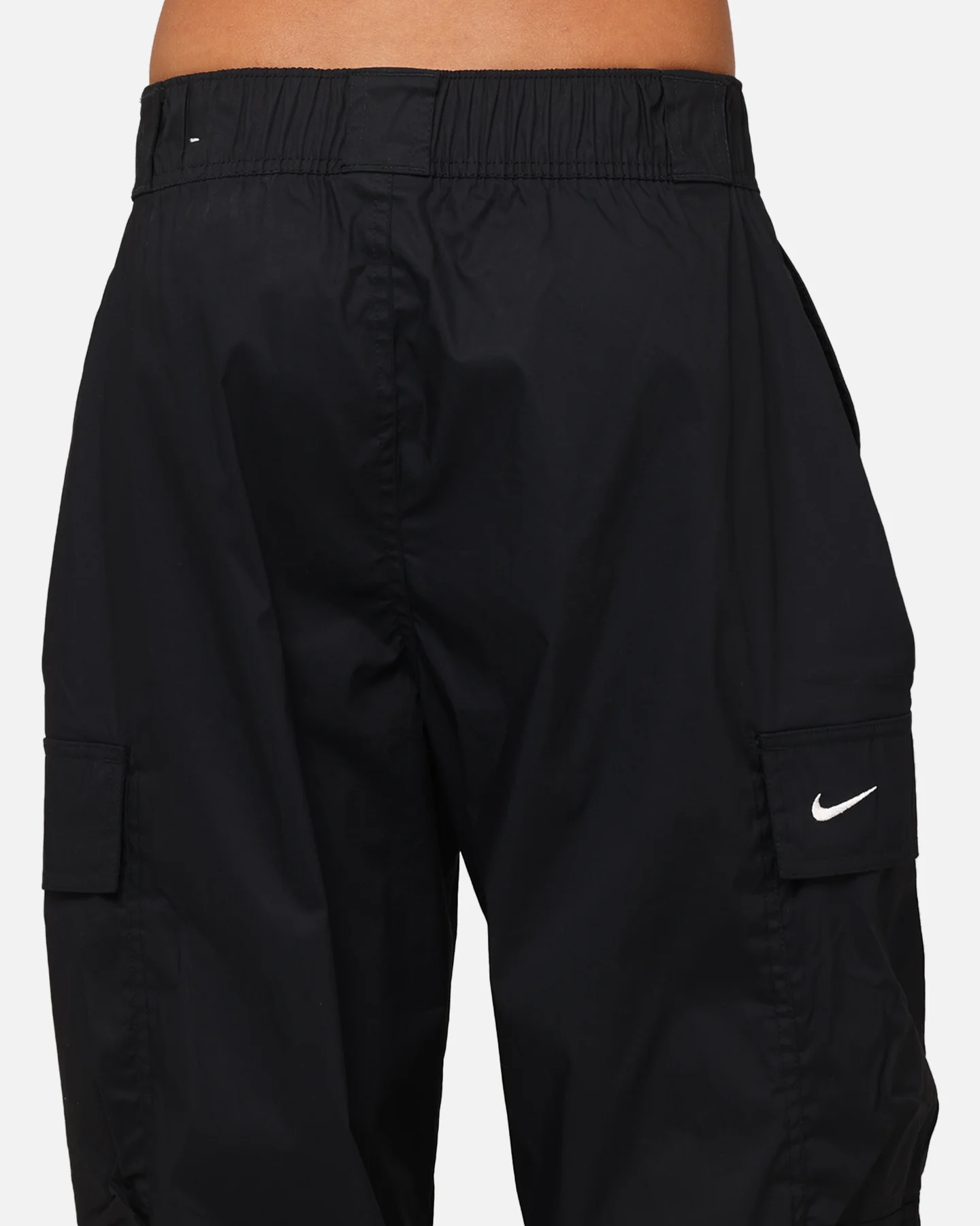 Nike Women's Sportswear Woven Pants Black - Image 7