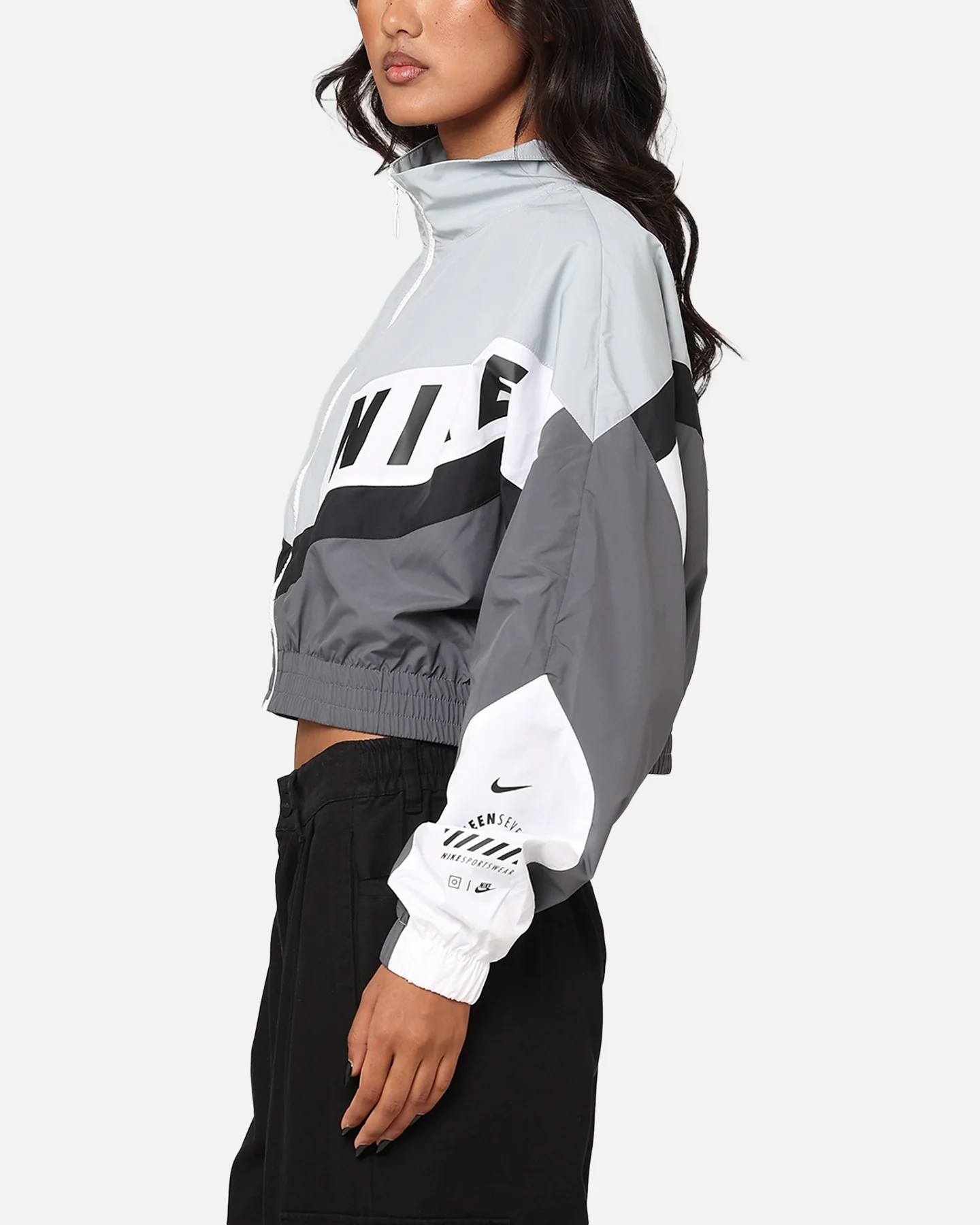 Nike Women's Sportswear Woven Street Jacket Iron Grey/Light Pumice/White - Image 4