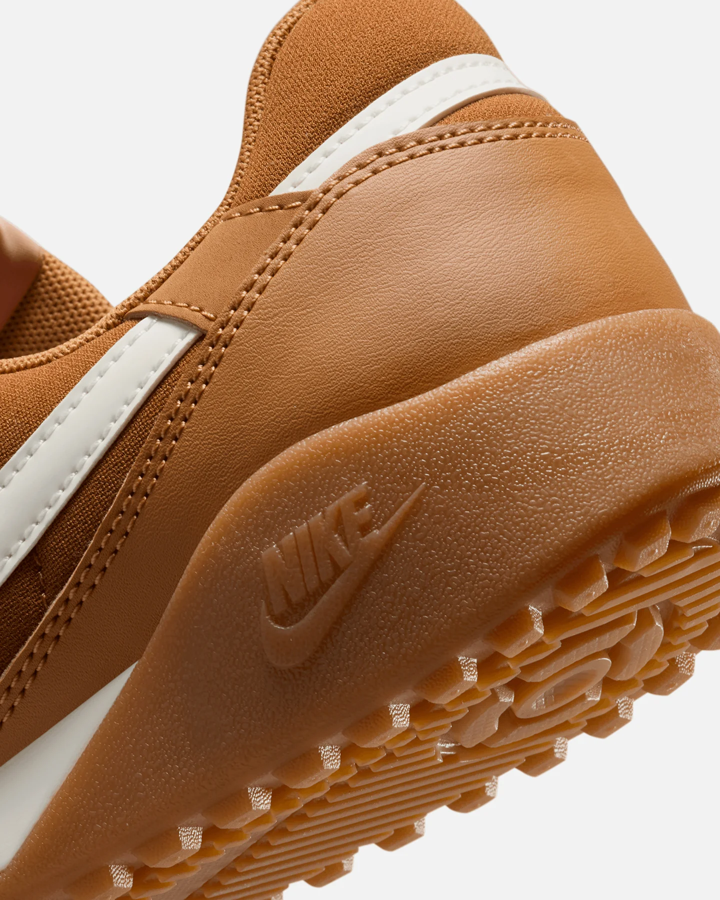 Nike Women's Terra Manta Flax - Image 8