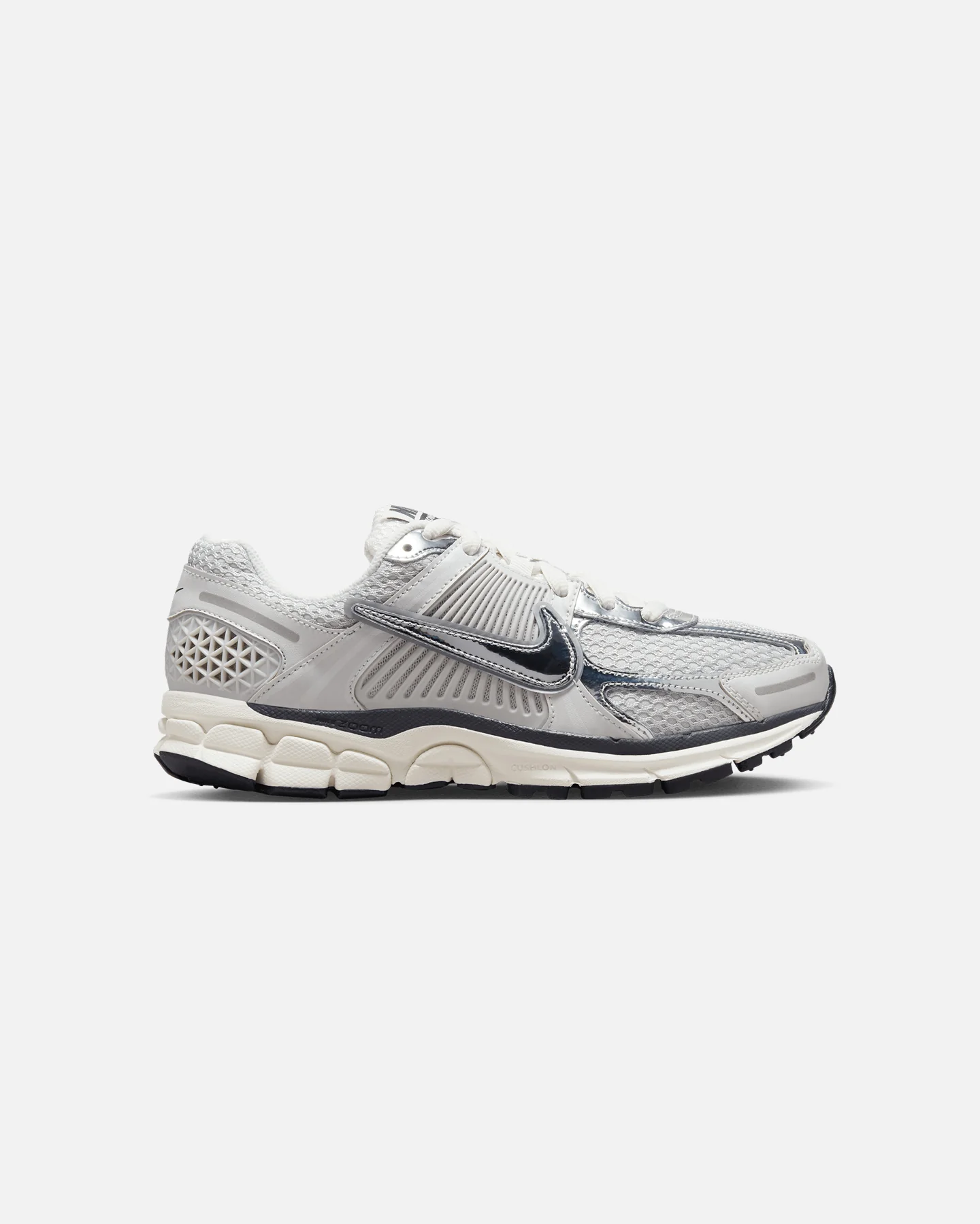 Nike Women's Zoom Vomero 5 Photon Dust/Chrome - Image 3