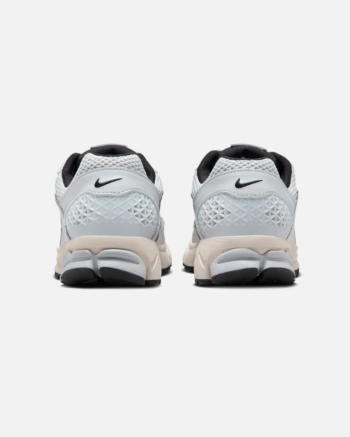 Nike Women's Zoom Vomero 5 Pure Platinum - Image 3