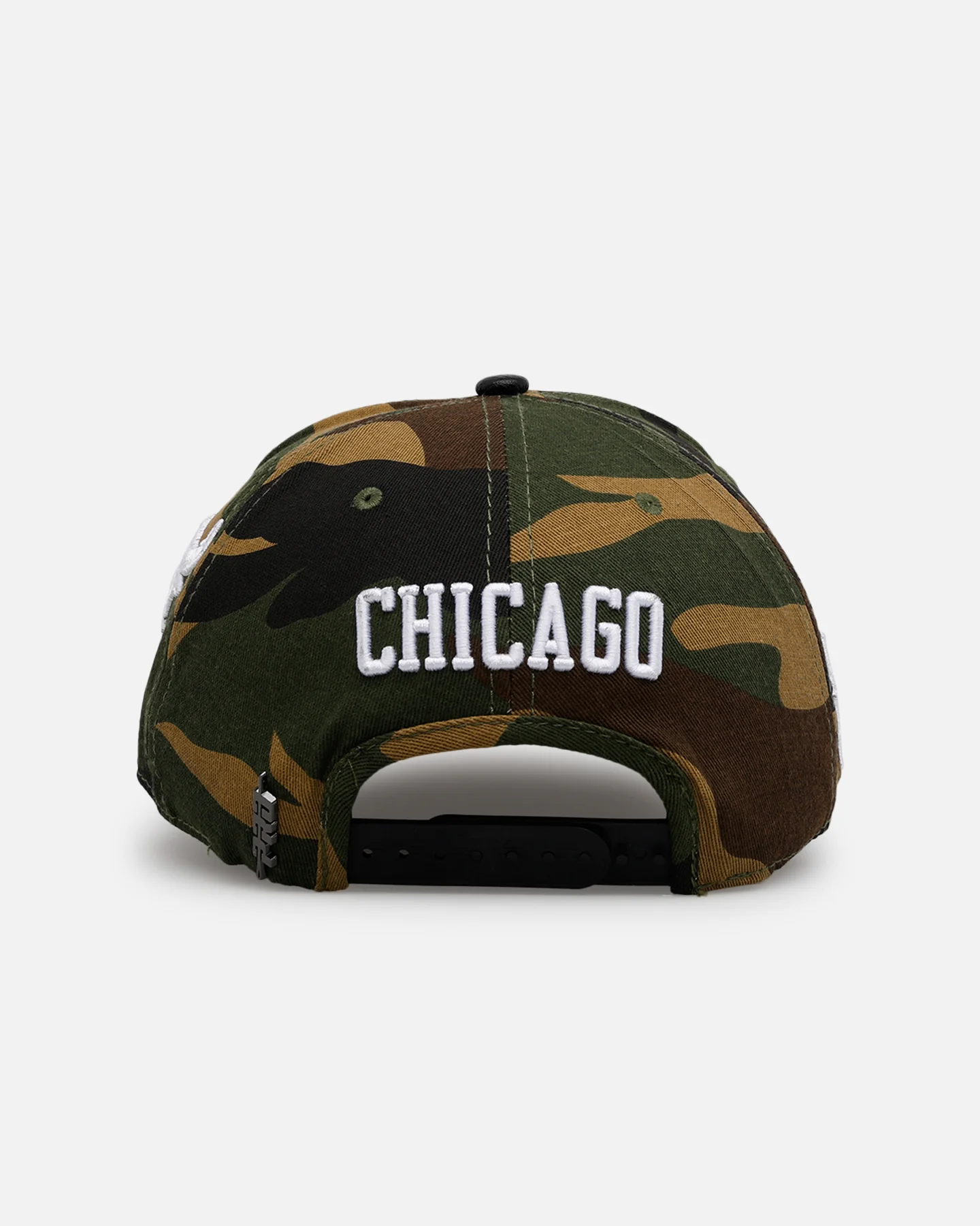 Pro Standard Chicago Bulls 'Woodland Camo' Pro Pinch Snapback Camo - Image 2