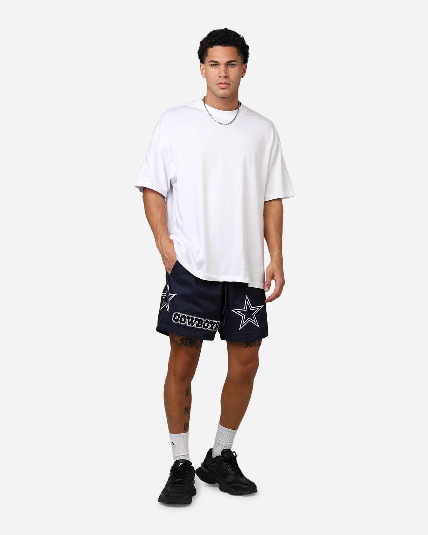Pro Standard Dallas Cowboys Classic Woven Shorts Midnight Navy - Image 2