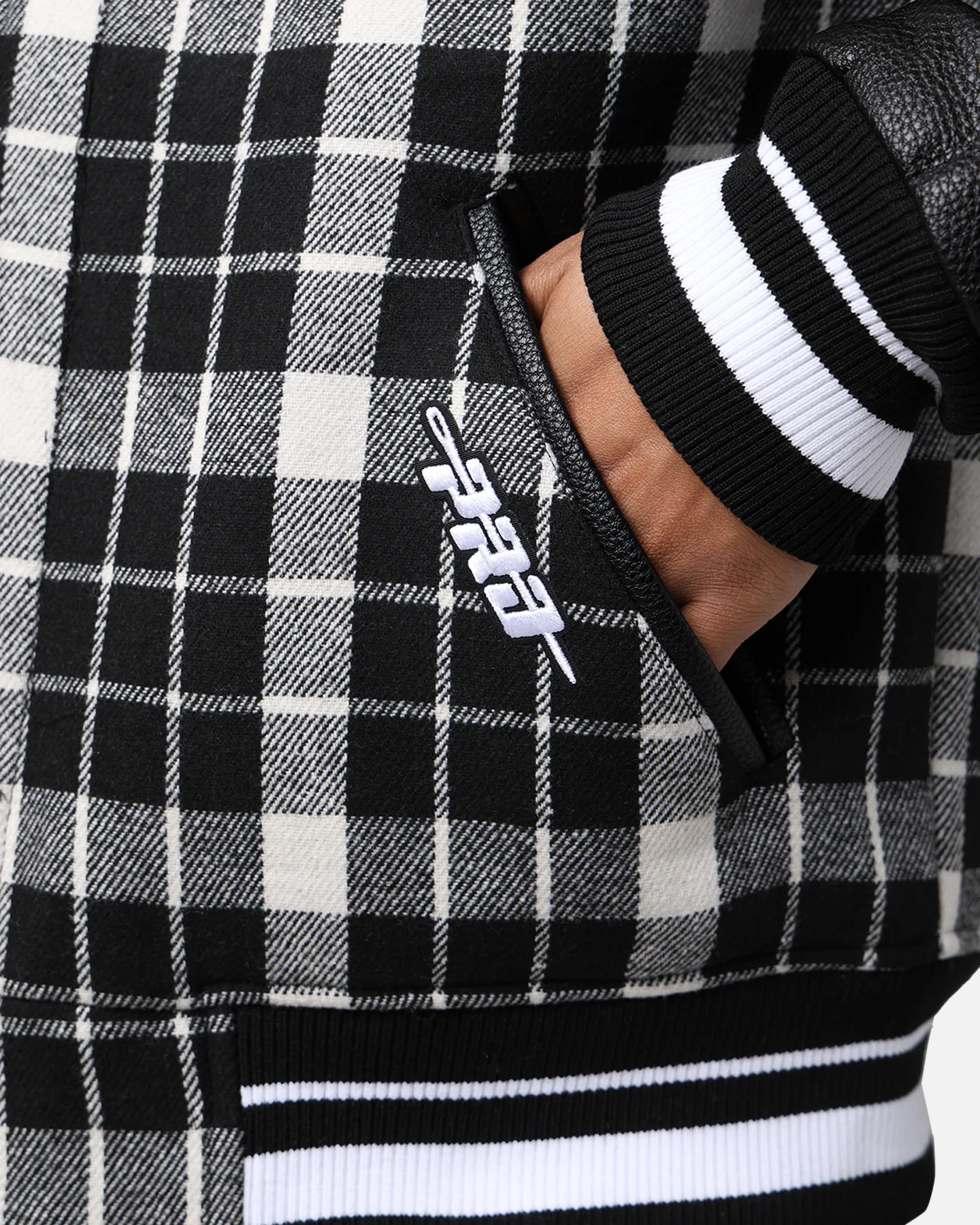 Pro Standard Las Vegas Raiders Pro Prep Plaid Jacket White/Black - Image 12