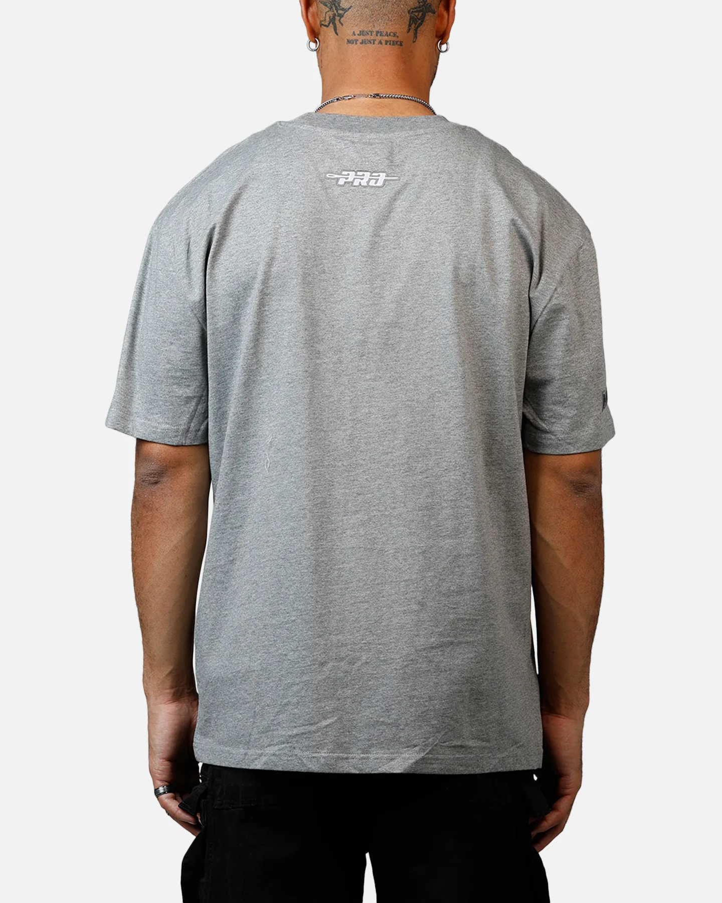 Pro Standard Las Vegas Raiders Reverse French Terry T-Shirt Grey - Image 2