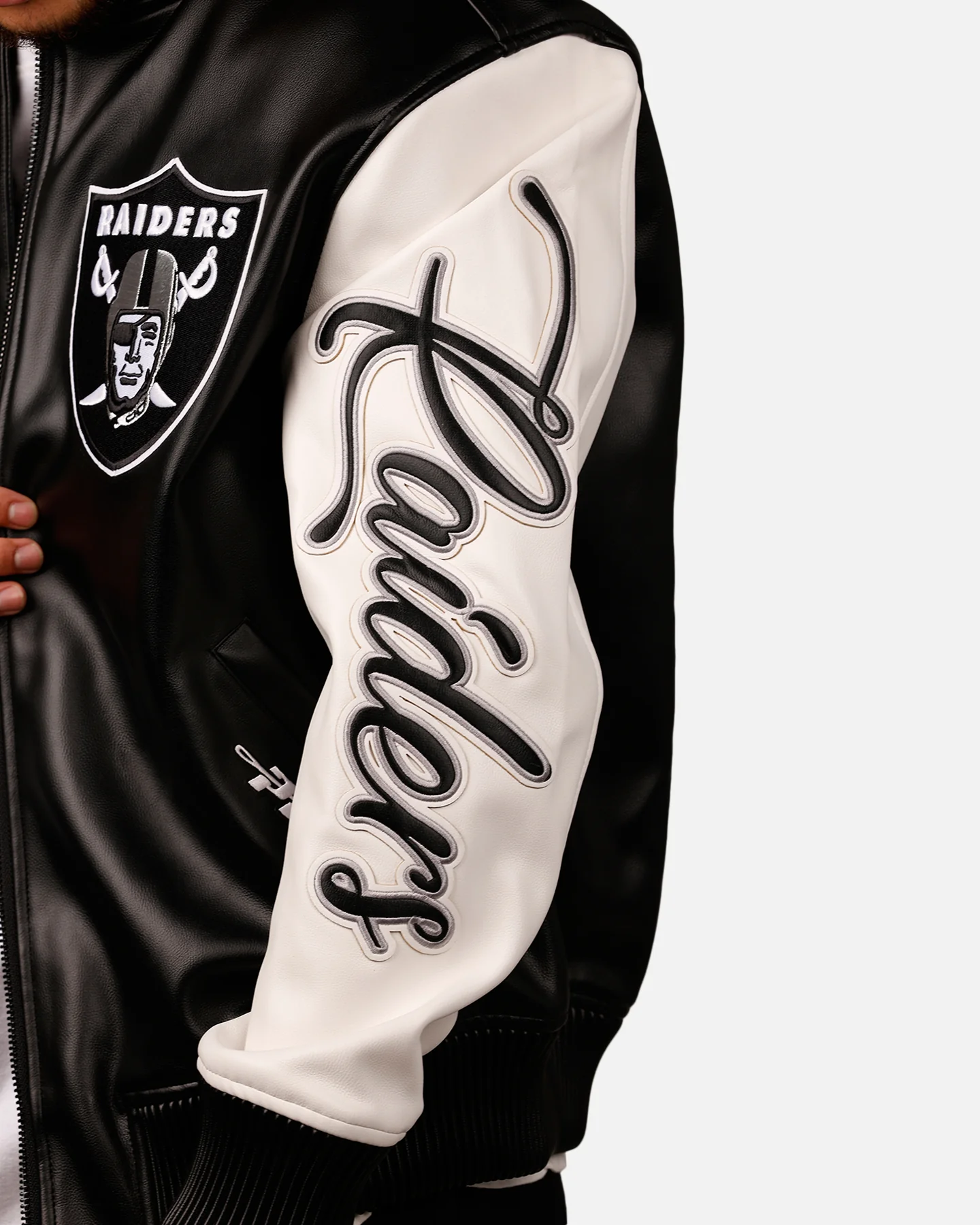 Pro Standard Las Vegas Raiders Varsity Jacket Black - Image 8