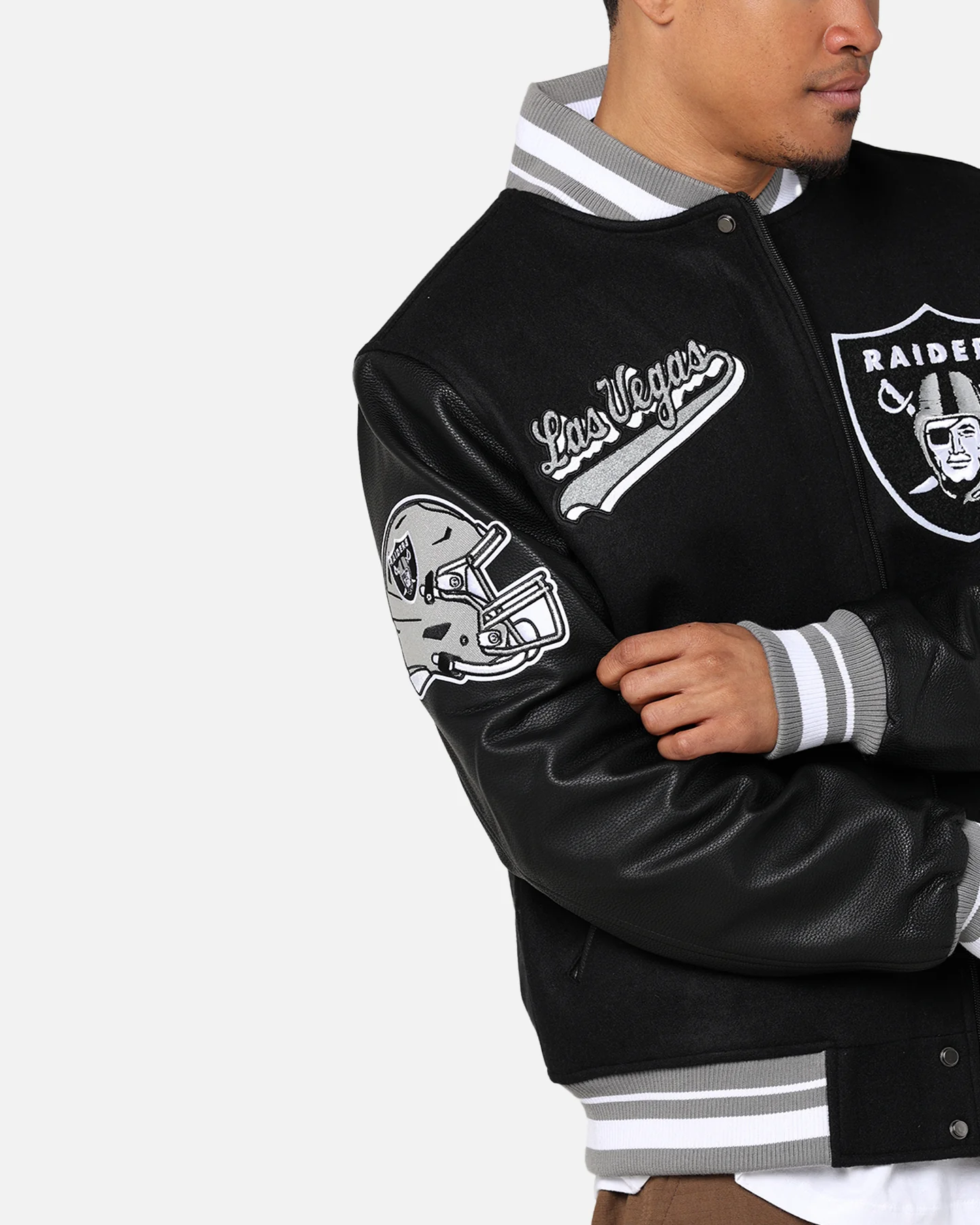 Pro Standard Las Vegas Raiders Wool Varsity Jacket Black/Grey - Image 12