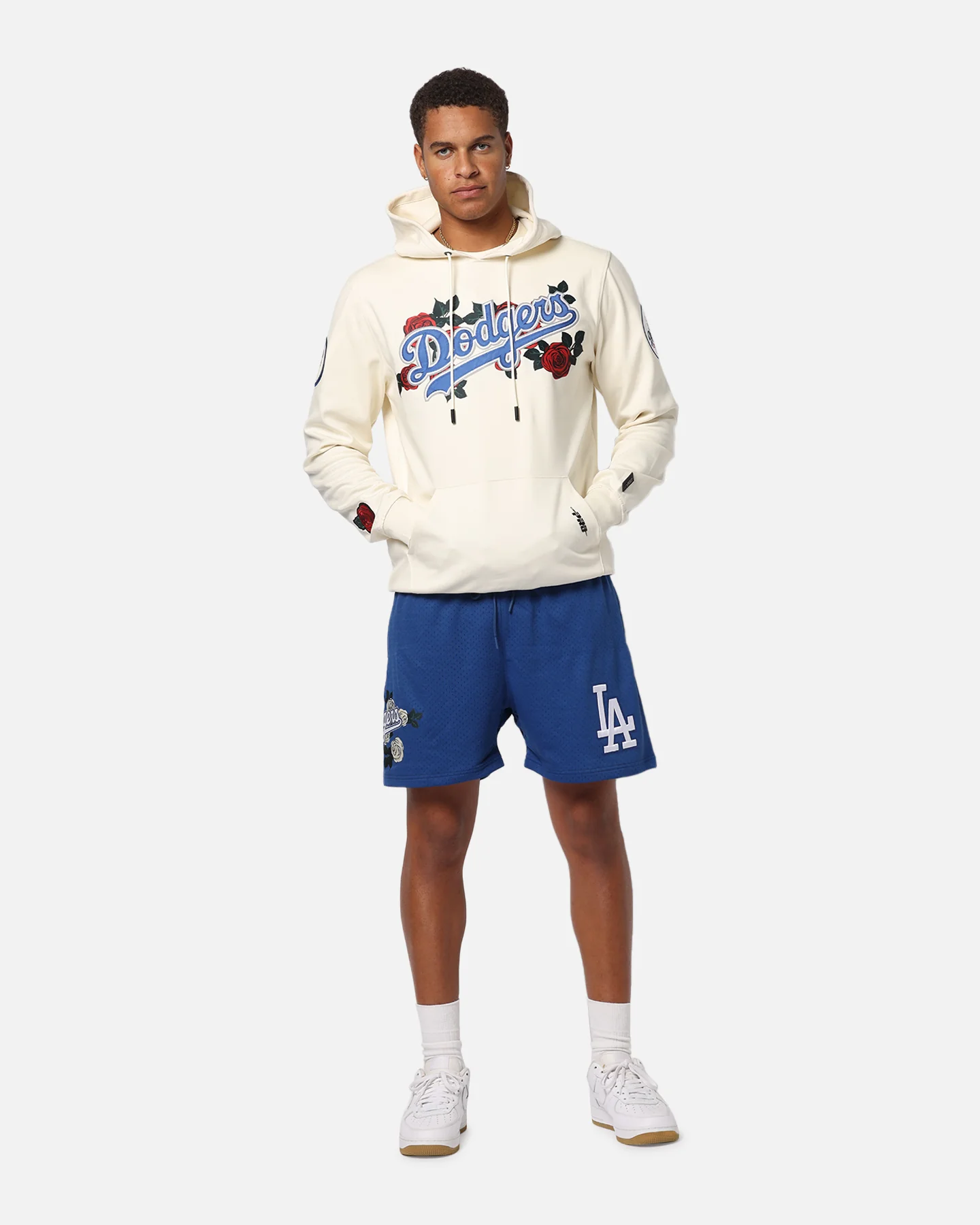 Pro Standard Los Angeles Dodgers Roses Pullover Hoodie Eggshell - Image 3