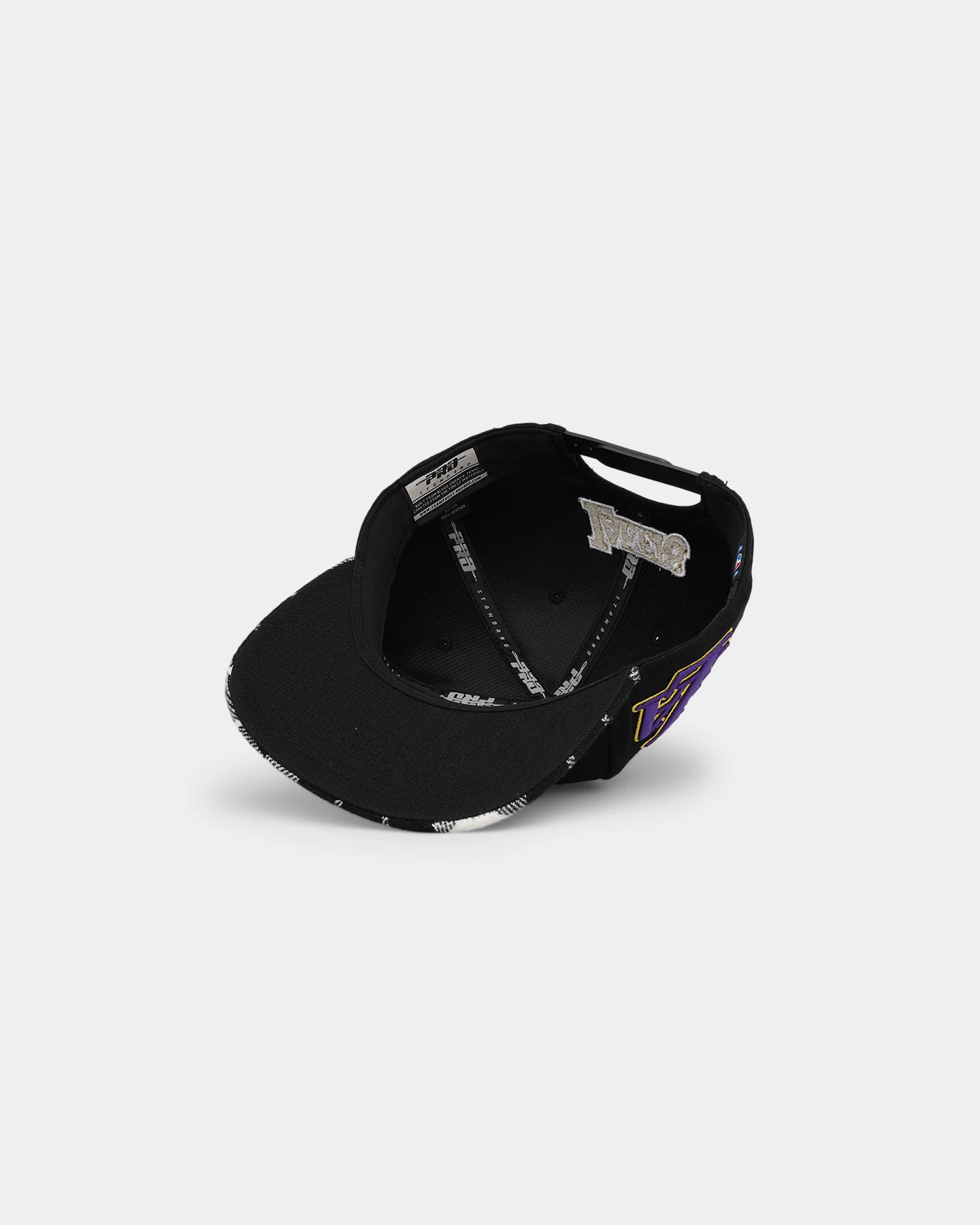 Pro Standard Los Angeles Lakers Prep Plaid Brim Snapback Black - Image 6