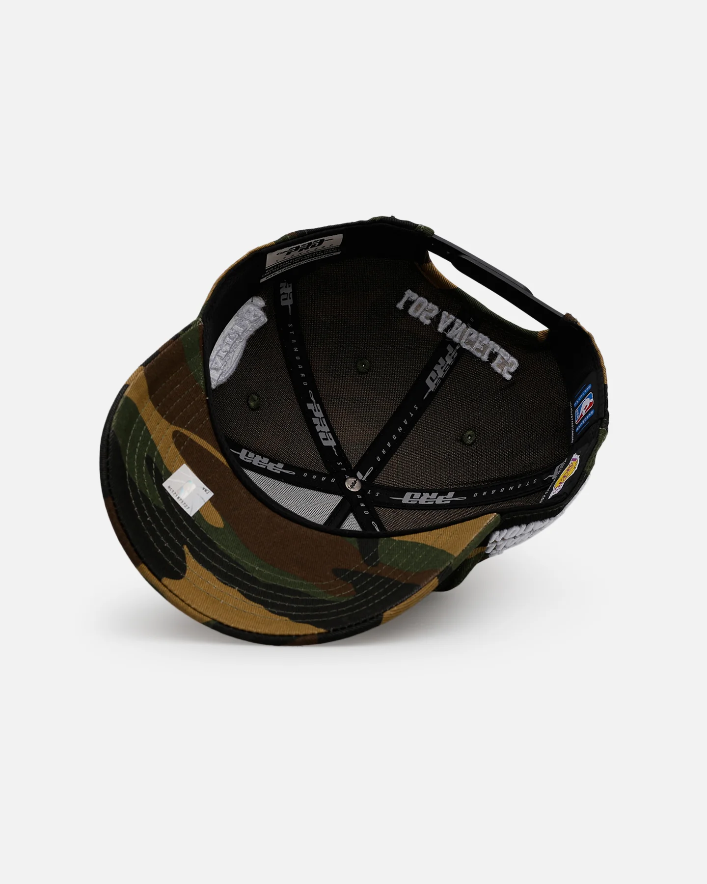 Pro Standard Los Angeles Lakers 'Woodland Camo' Pro Pinch Snapback Camo - Image 6