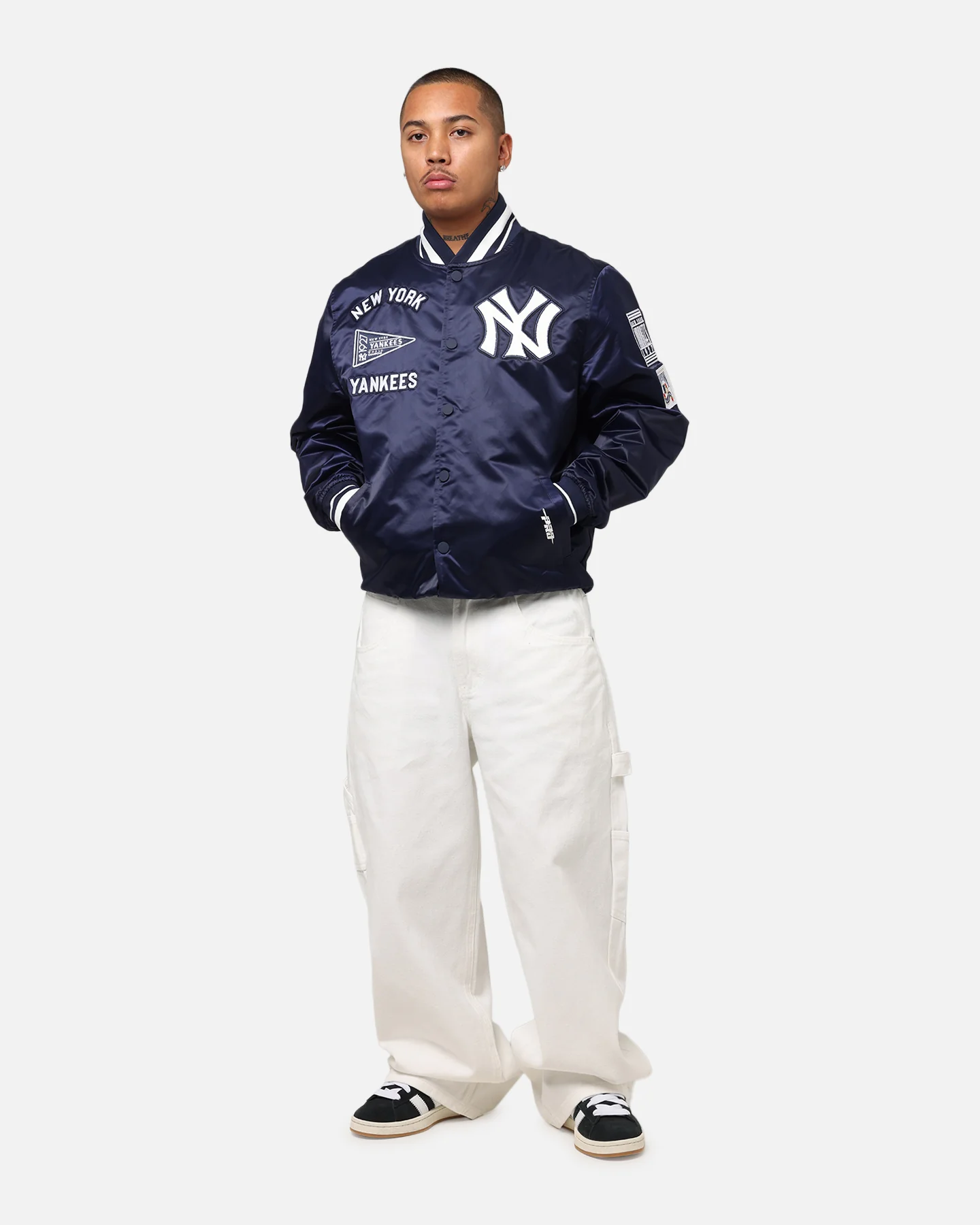 Pro Standard New York Yankees Classic Satin Jacket Midnight Navy - Image 3