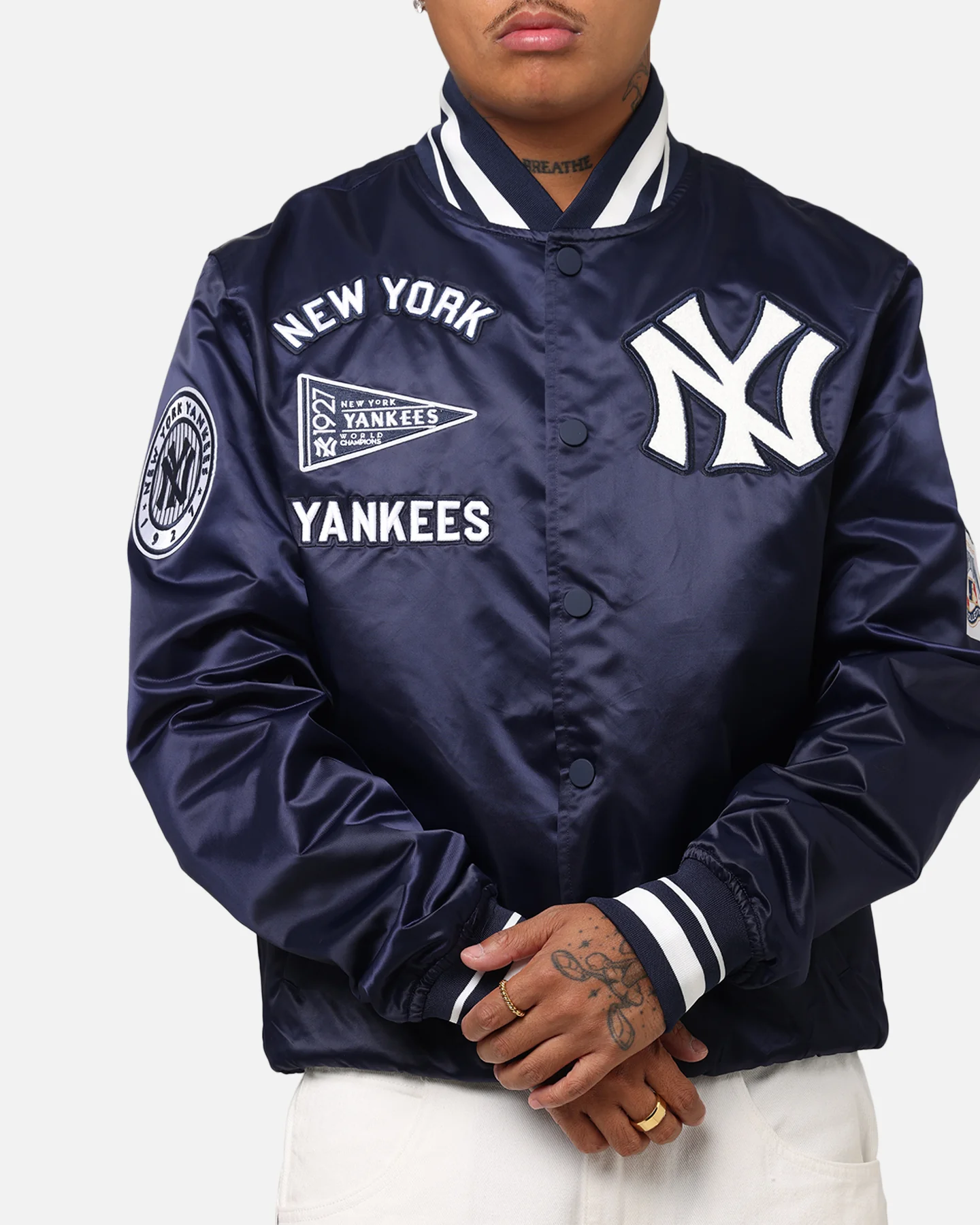 Pro Standard New York Yankees Classic Satin Jacket Midnight Navy - Image 7