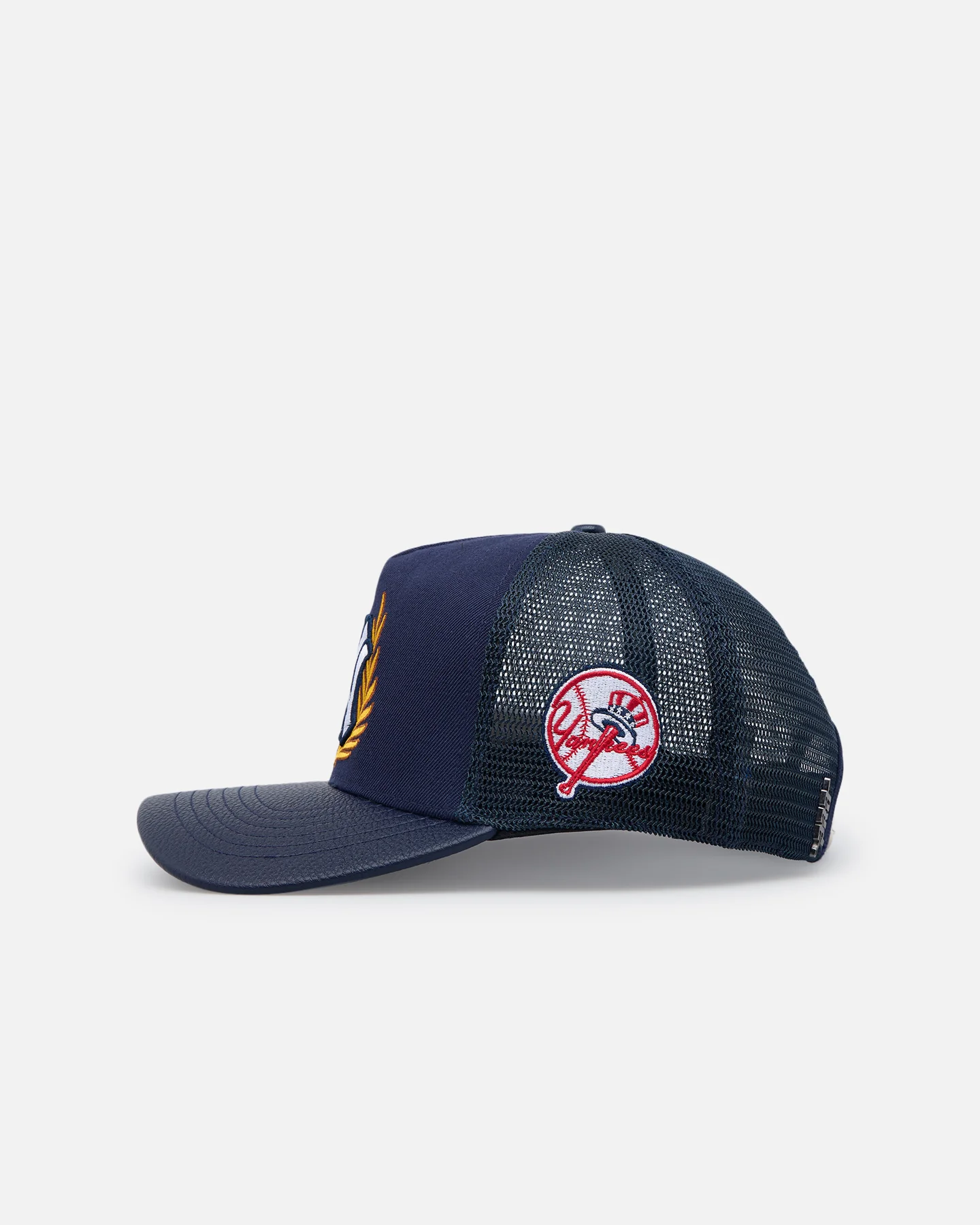 Pro Standard New York Yankees Fast Lane Trucker Strapback Midnight Navy - Image 5