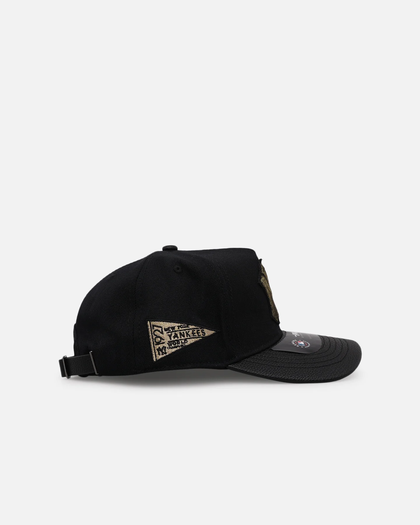 Pro Standard New York Yankees 'Gold Twist' Pro Pinch Strapback Black/Gold - Image 3