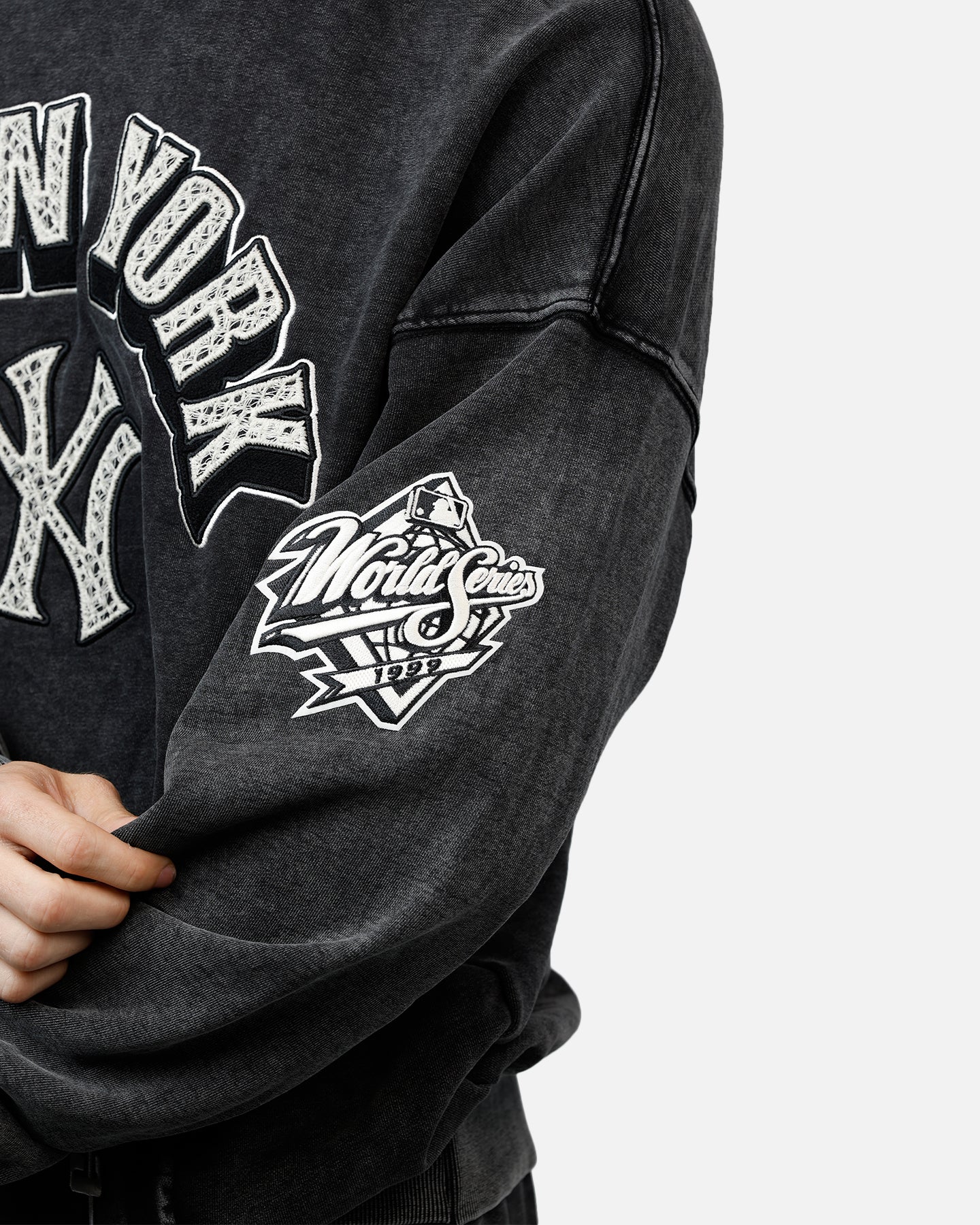 Pro Standard New York Yankees Raffia Hoodie Black Acidwash - Image 9