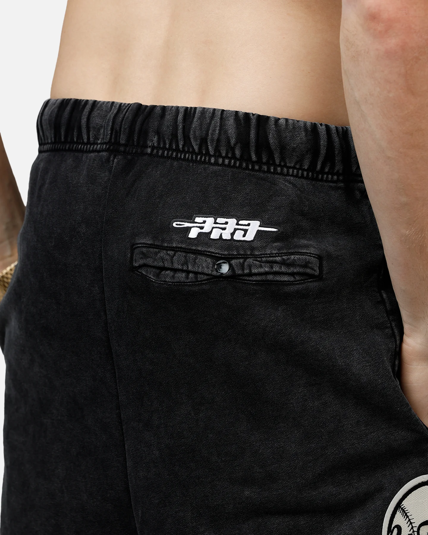 Pro Standard New York Yankees Raffia Shorts Black Acidwash - Image 8