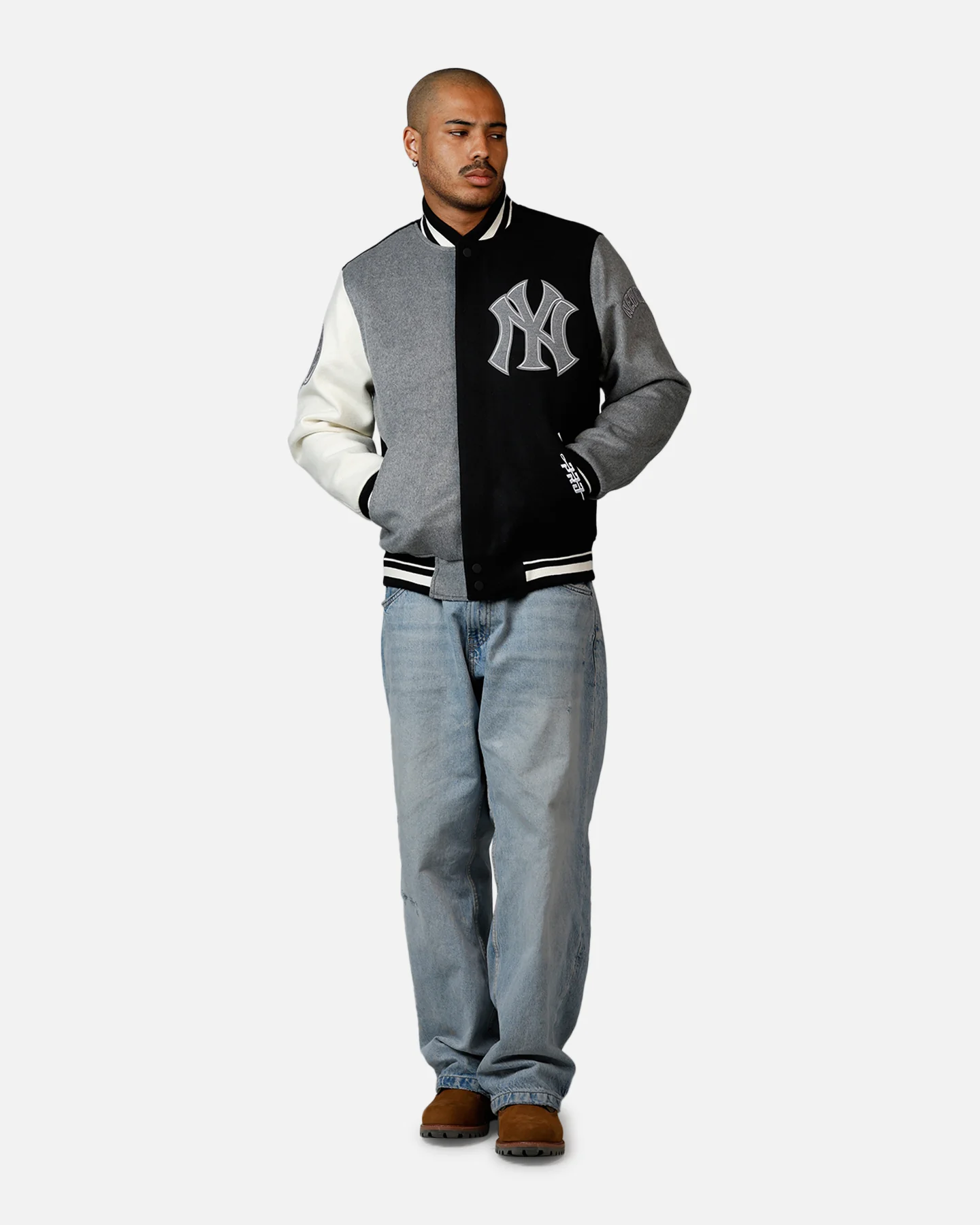 Pro Standard New York Yankees Reverse French Terry Wool Varsity Jacket Black/Grey - Image 3