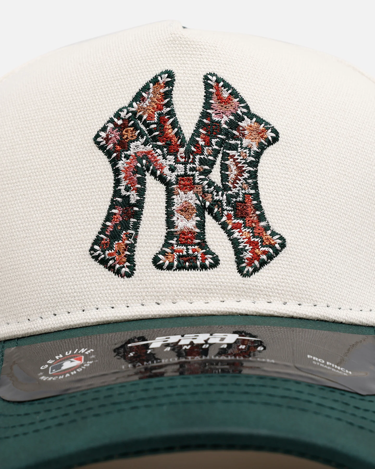 Pro Standard New York Yankees 'Tapestry 2.0' Pinch Front Strapback Dark Green - Image 6